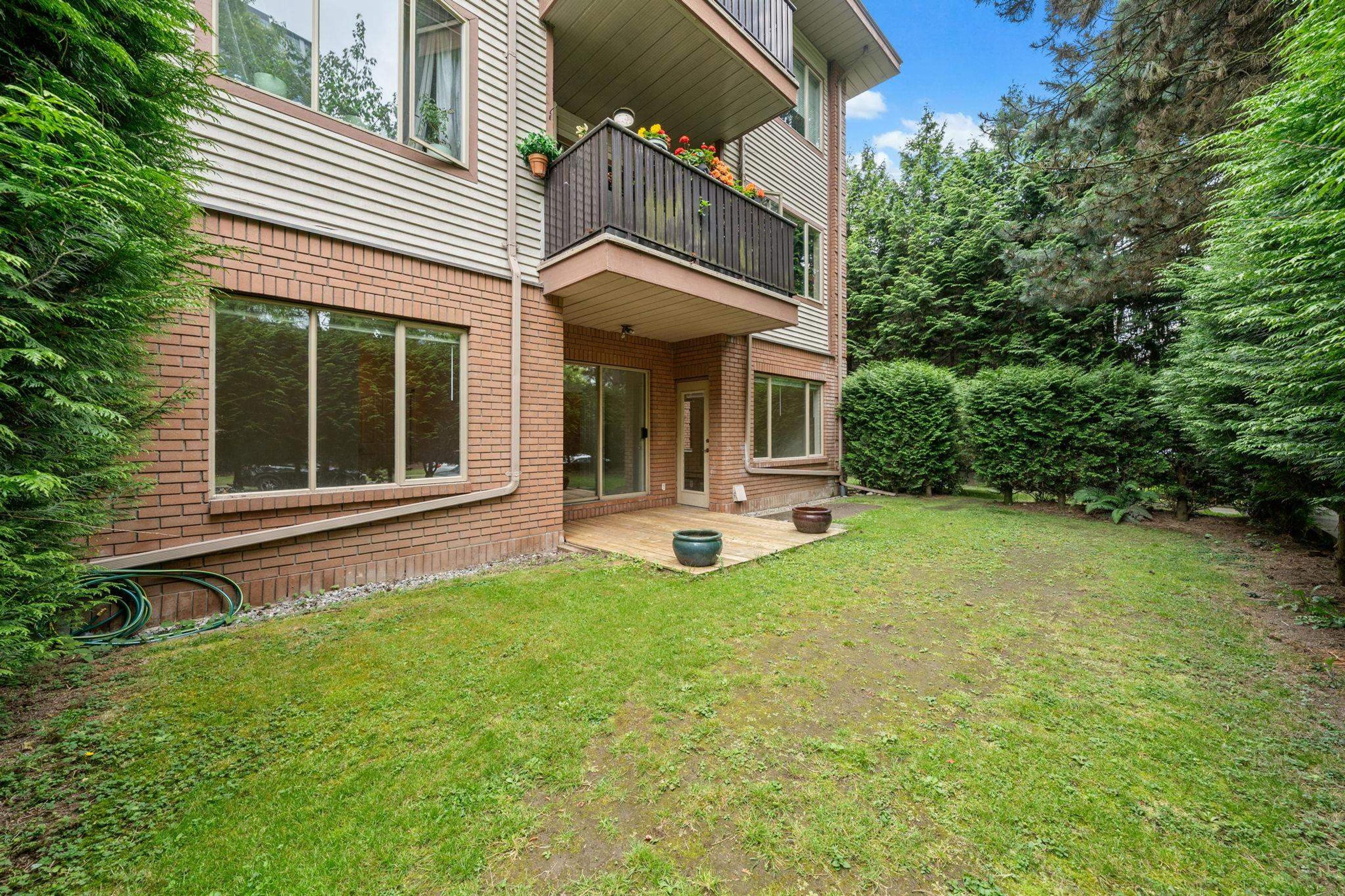 6688 Burlington Avenue, Burnaby - Exteriors - Photo 2