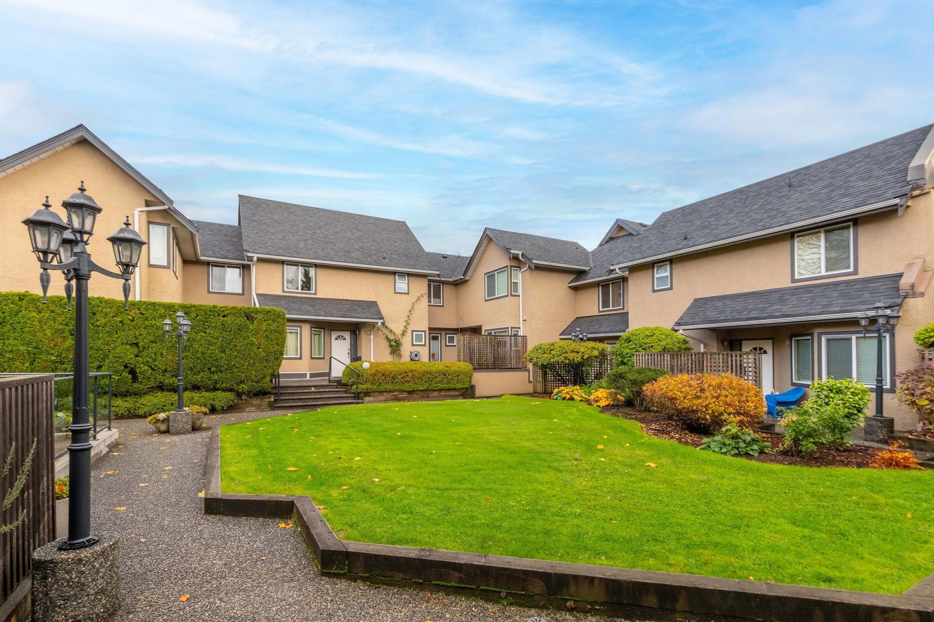 237 W 16th Street, North Vancouver - Exteriors - Full Complex View - Photo 2