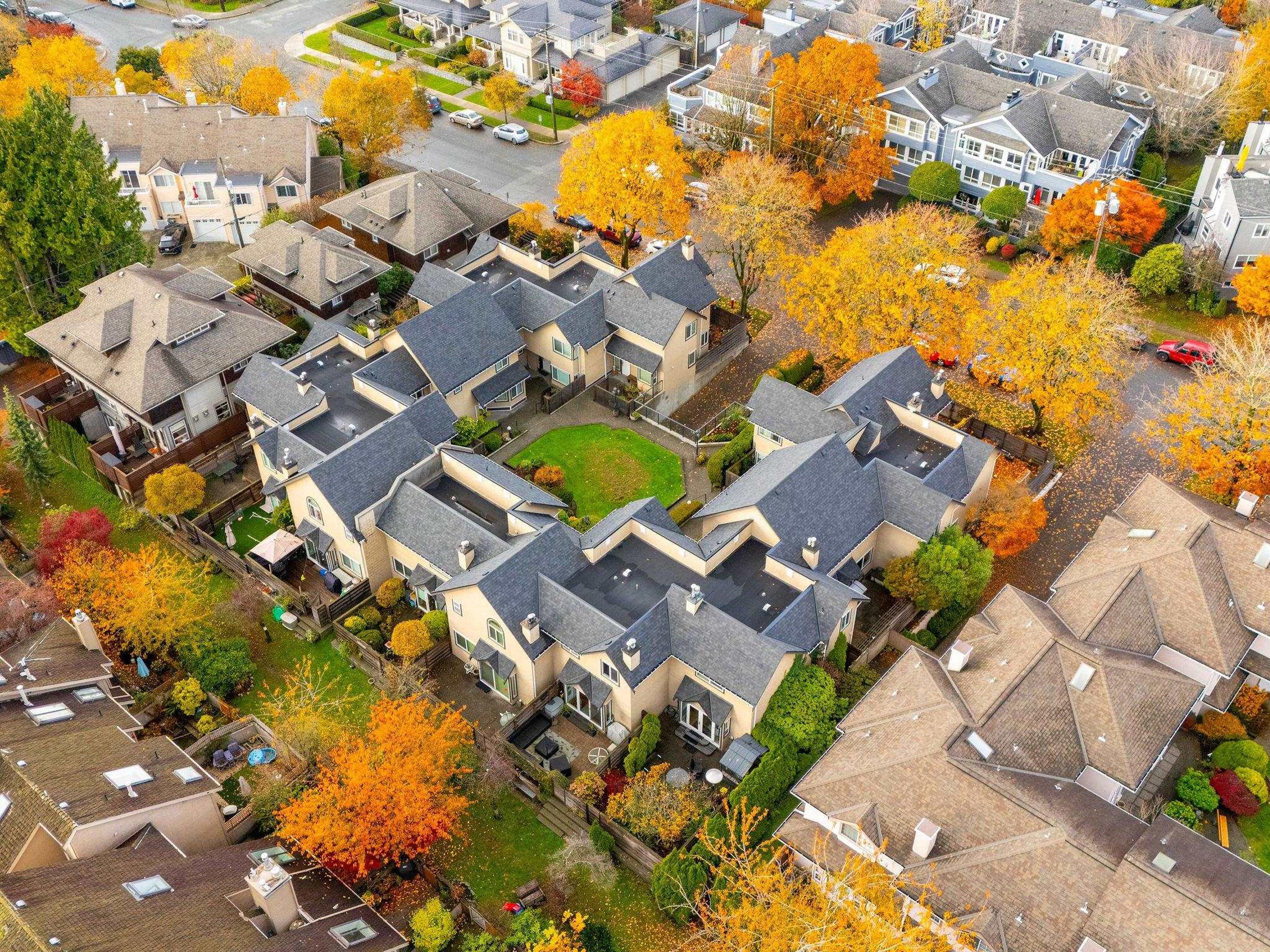 237 W 16th Street, North Vancouver - Exteriors - Full Complex View, Drone/Aerial View - Photo 3