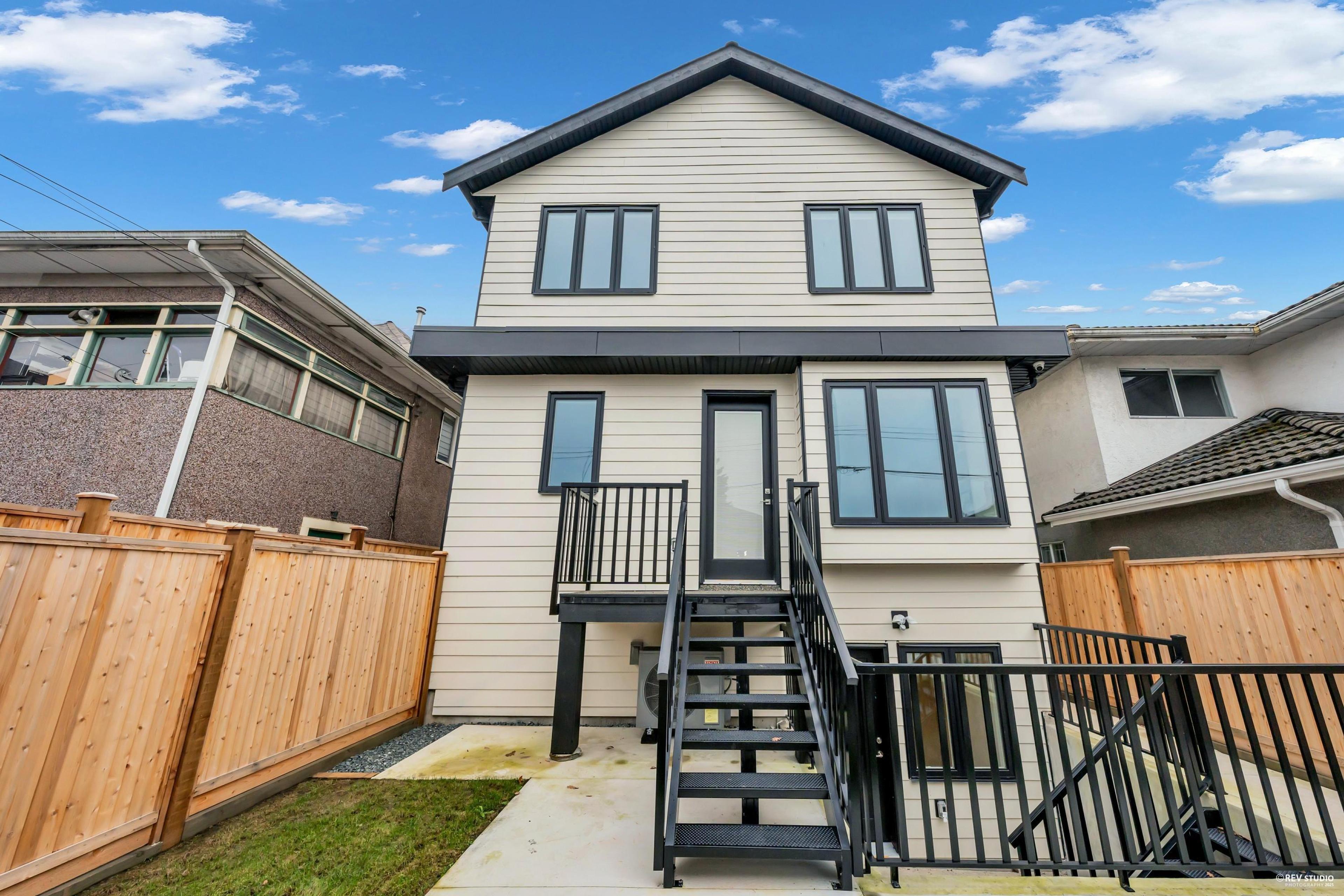 1243 Nootka Street, Vancouver - Exteriors - Photo 4