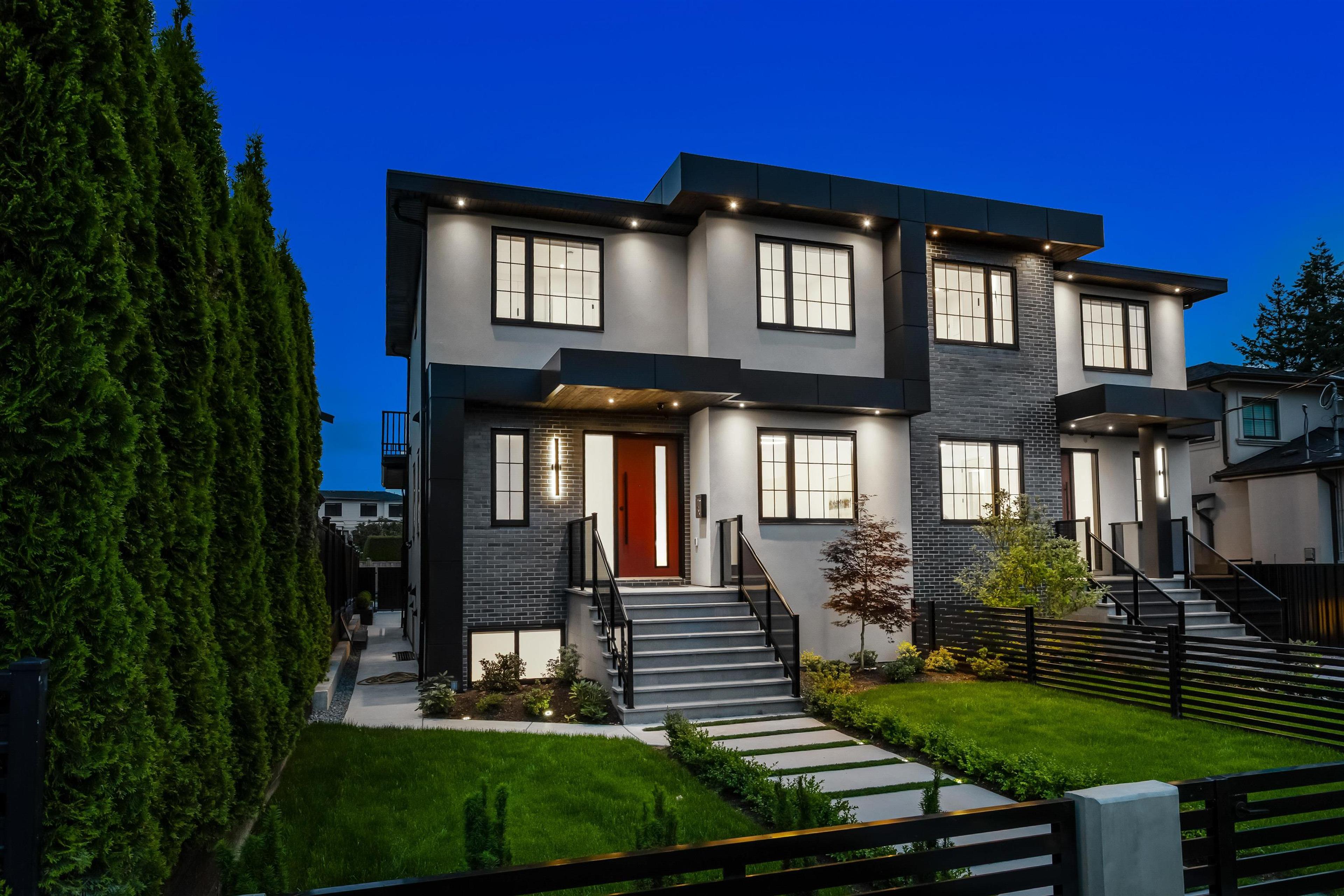 6916 Union Street, Burnaby - Exteriors - Photo 2