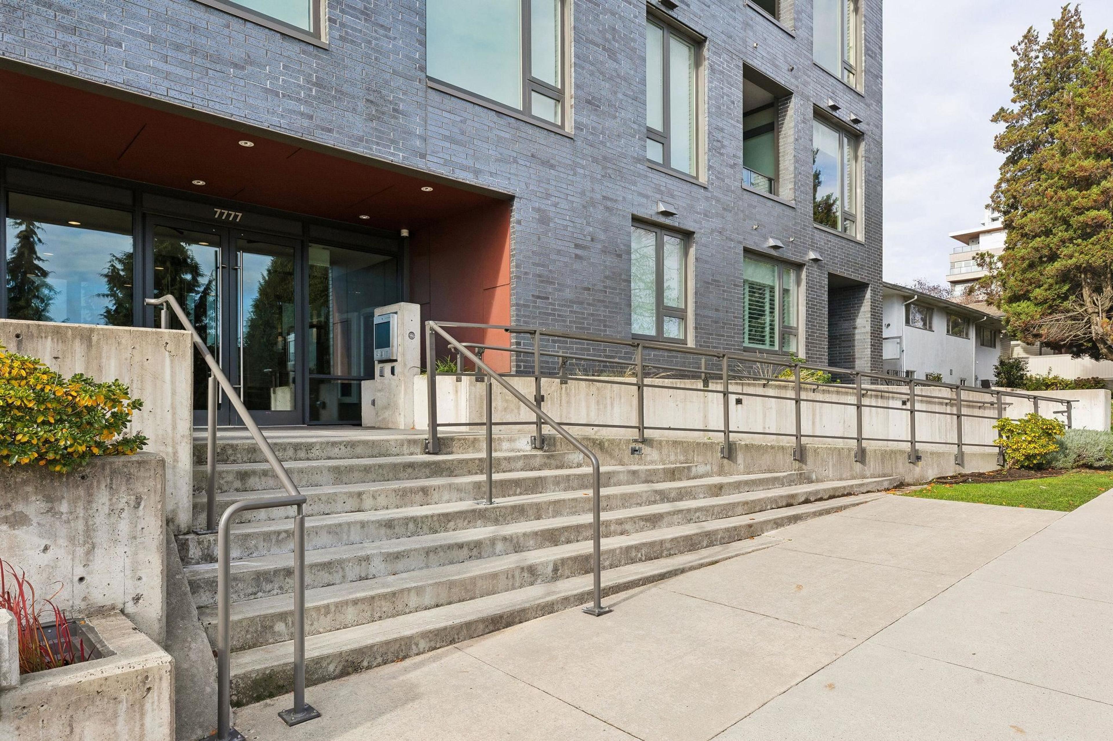 7777 Cambie Street, Vancouver - Exteriors - Photo 2