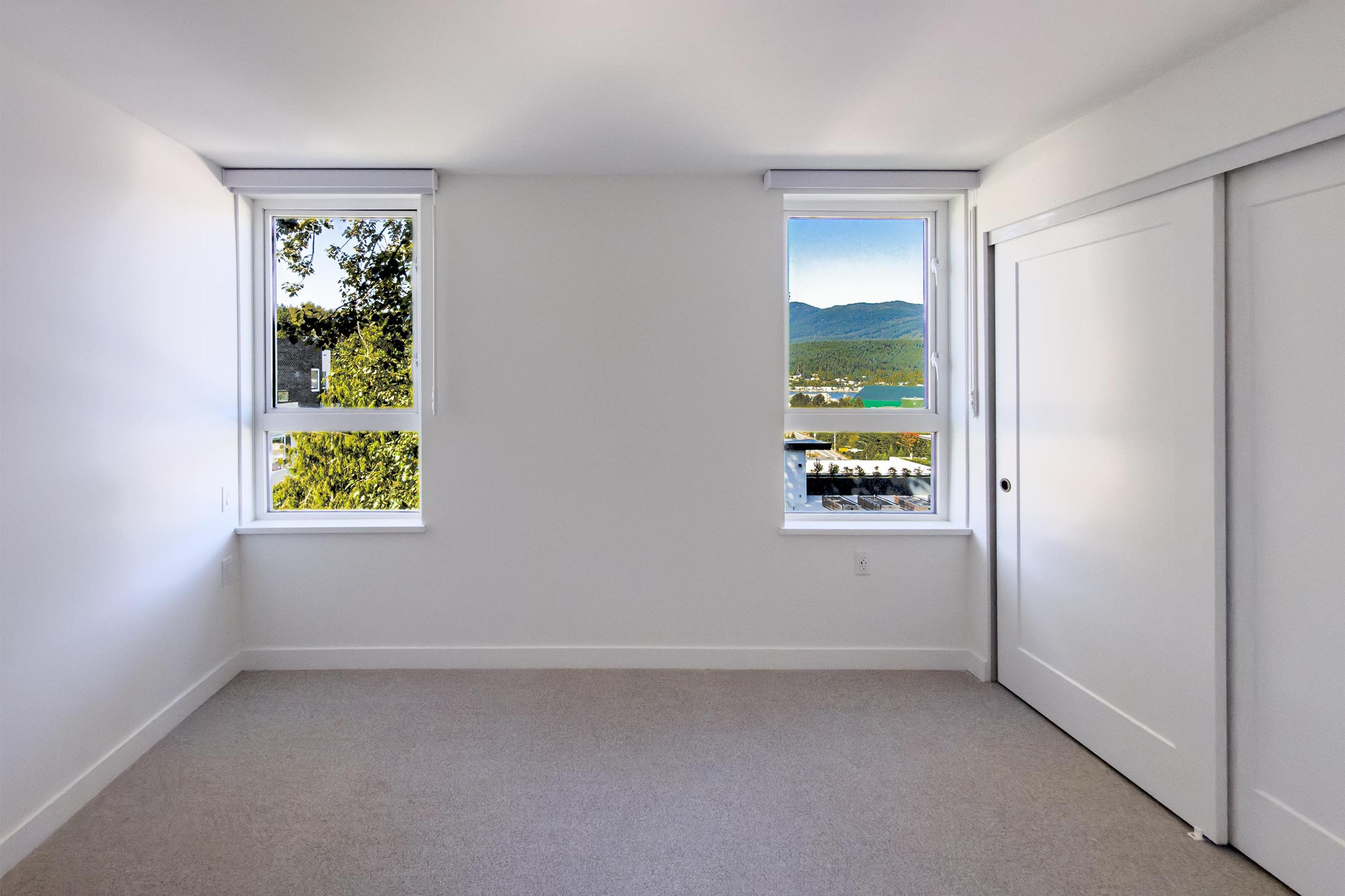 #406 2002 ST. GEORGE STREET - 14