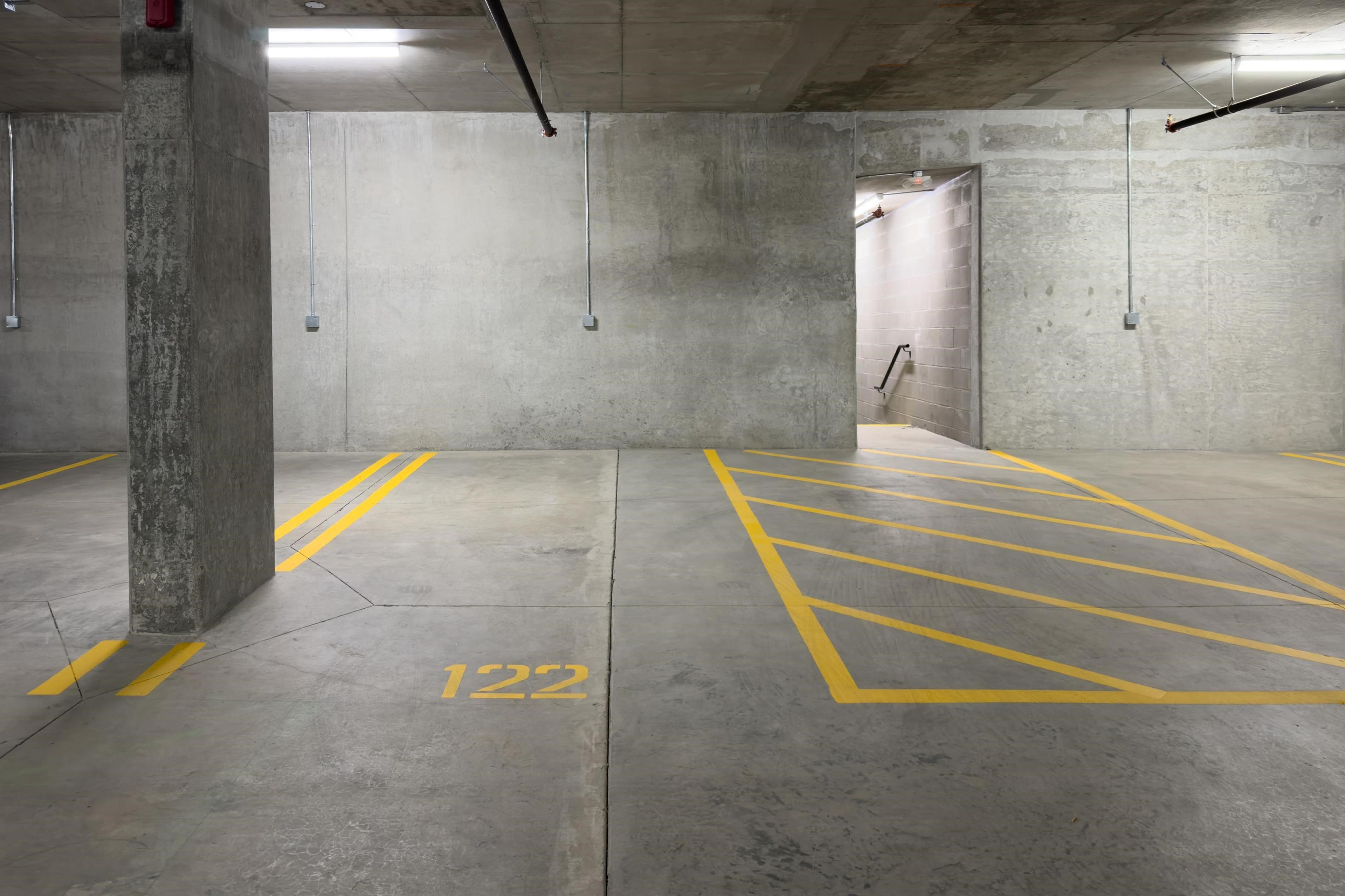 #406 2002 ST. GEORGE STREET - 19