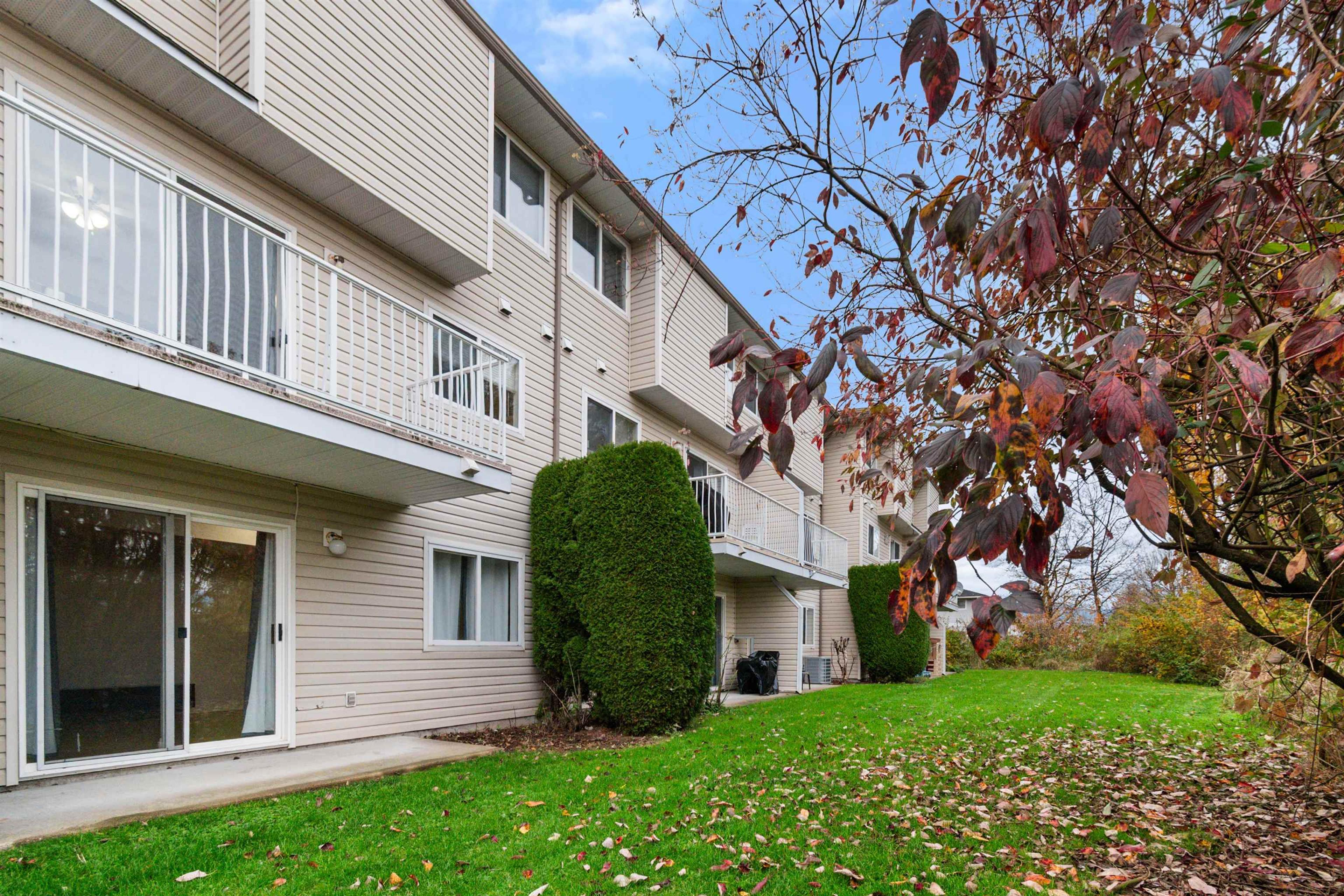 46375 Cessna Drive, Chilliwack - Exteriors - Full Complex View - Photo 4