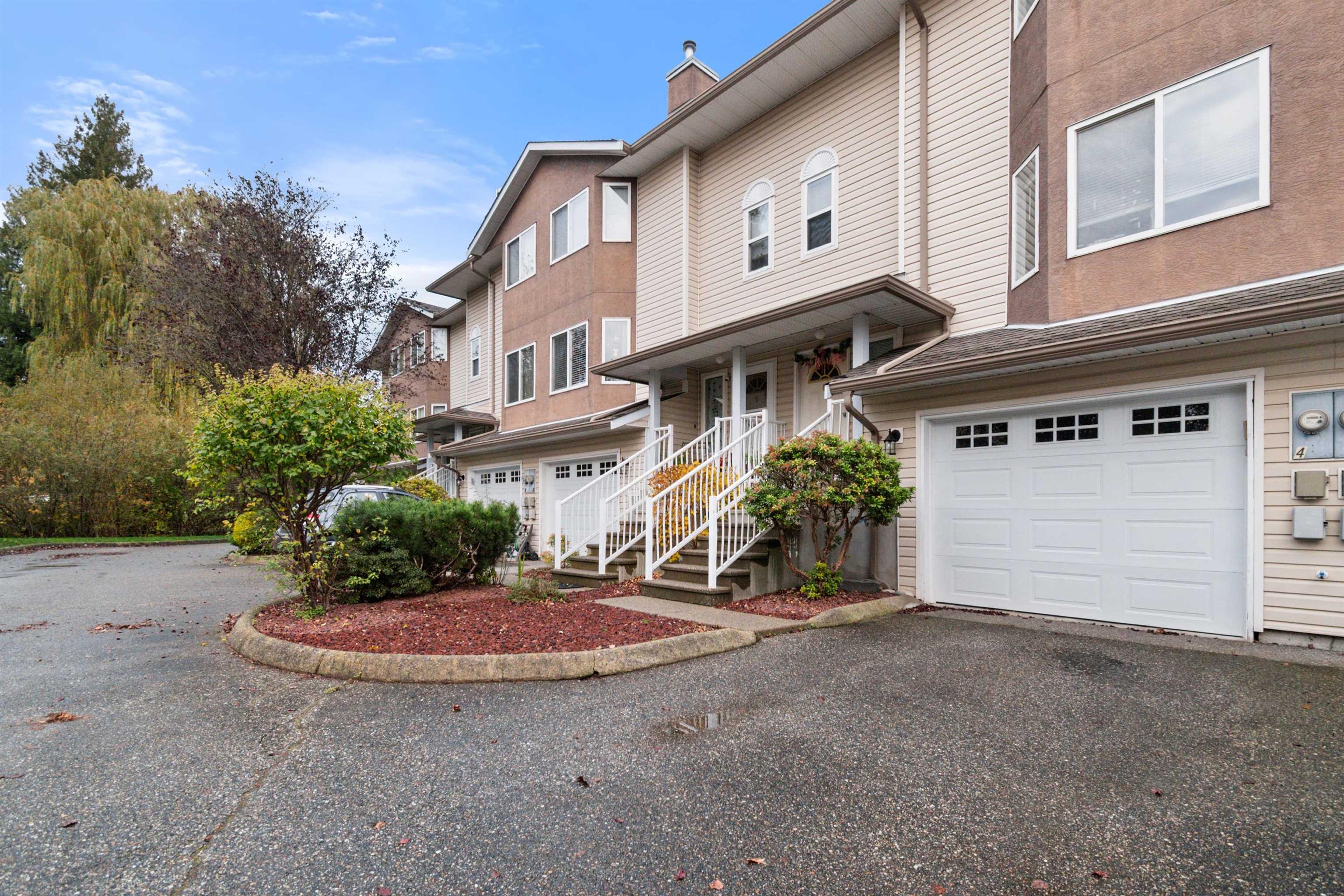 46375 Cessna Drive, Chilliwack - Exteriors - Full Complex View - Photo 5