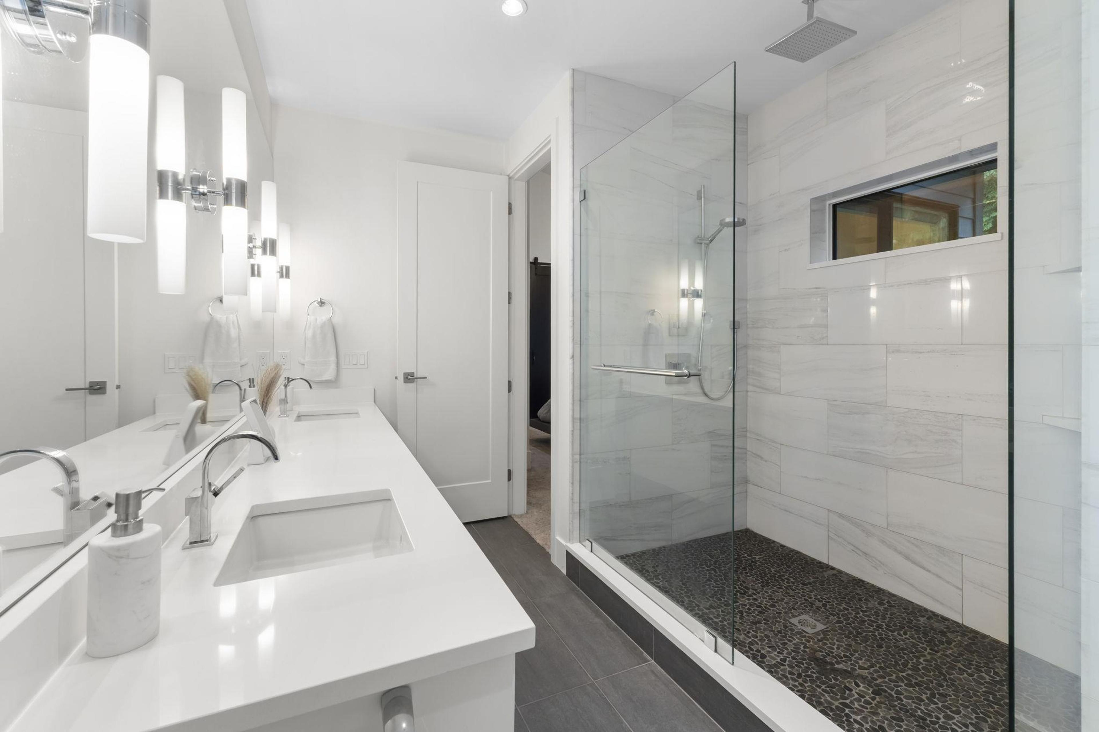 #22 3295 SUNNYSIDE ROAD - 17