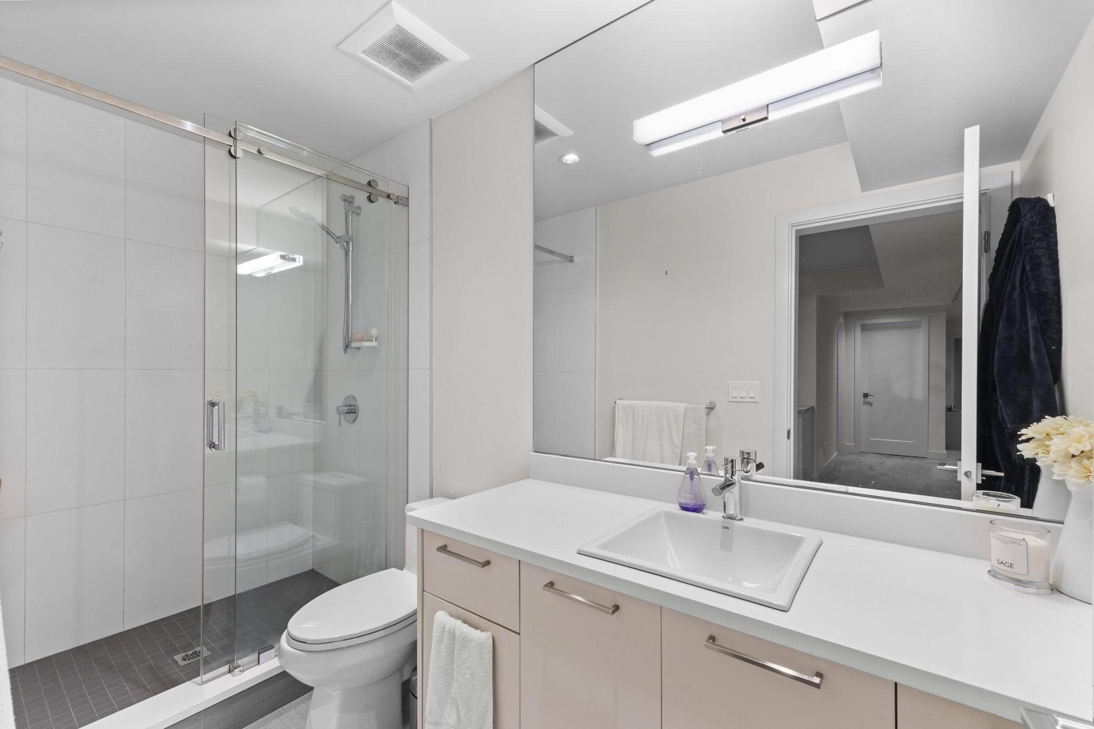 #22 3295 SUNNYSIDE ROAD - 30