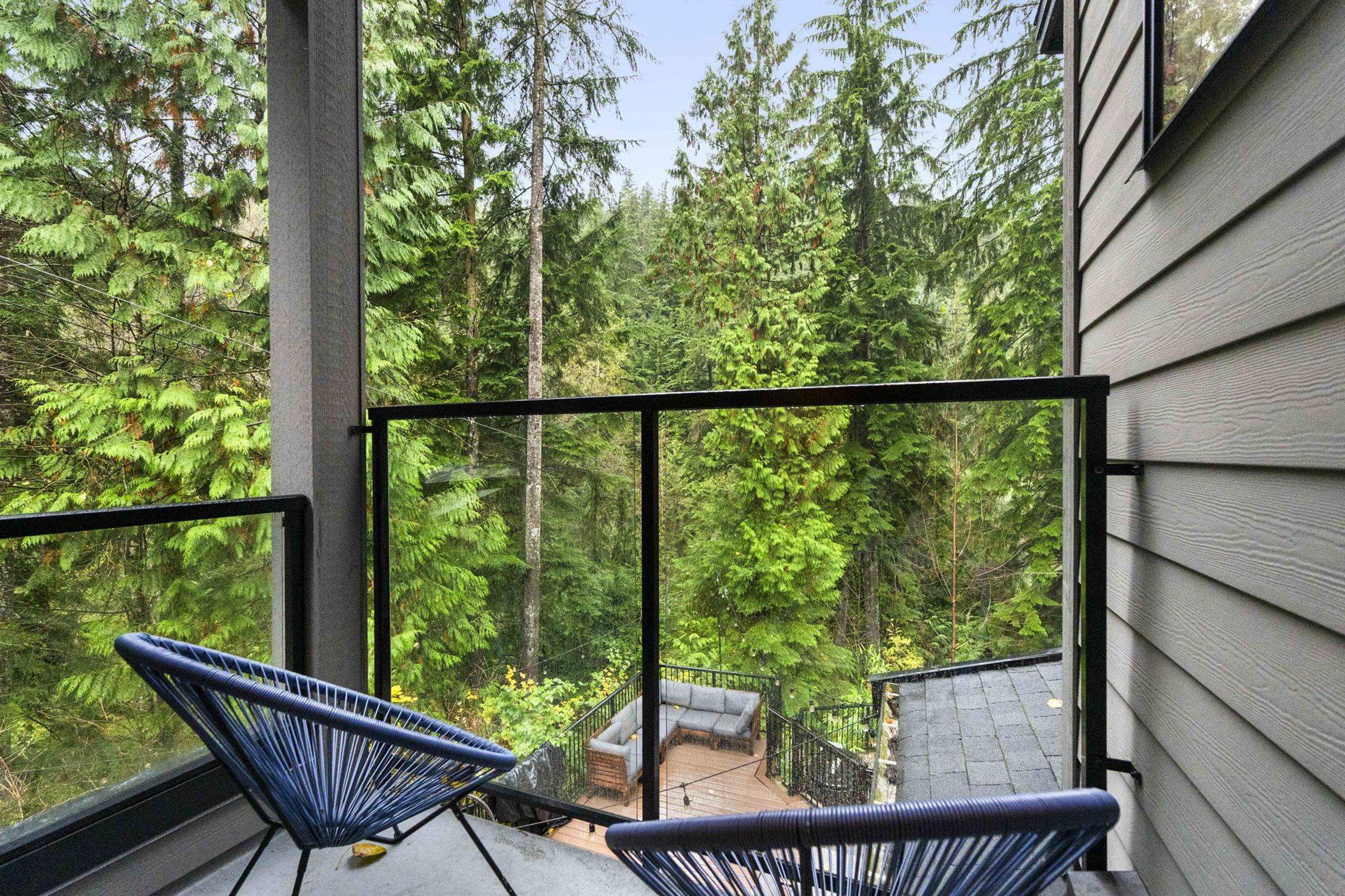 #22 3295 SUNNYSIDE ROAD - 14