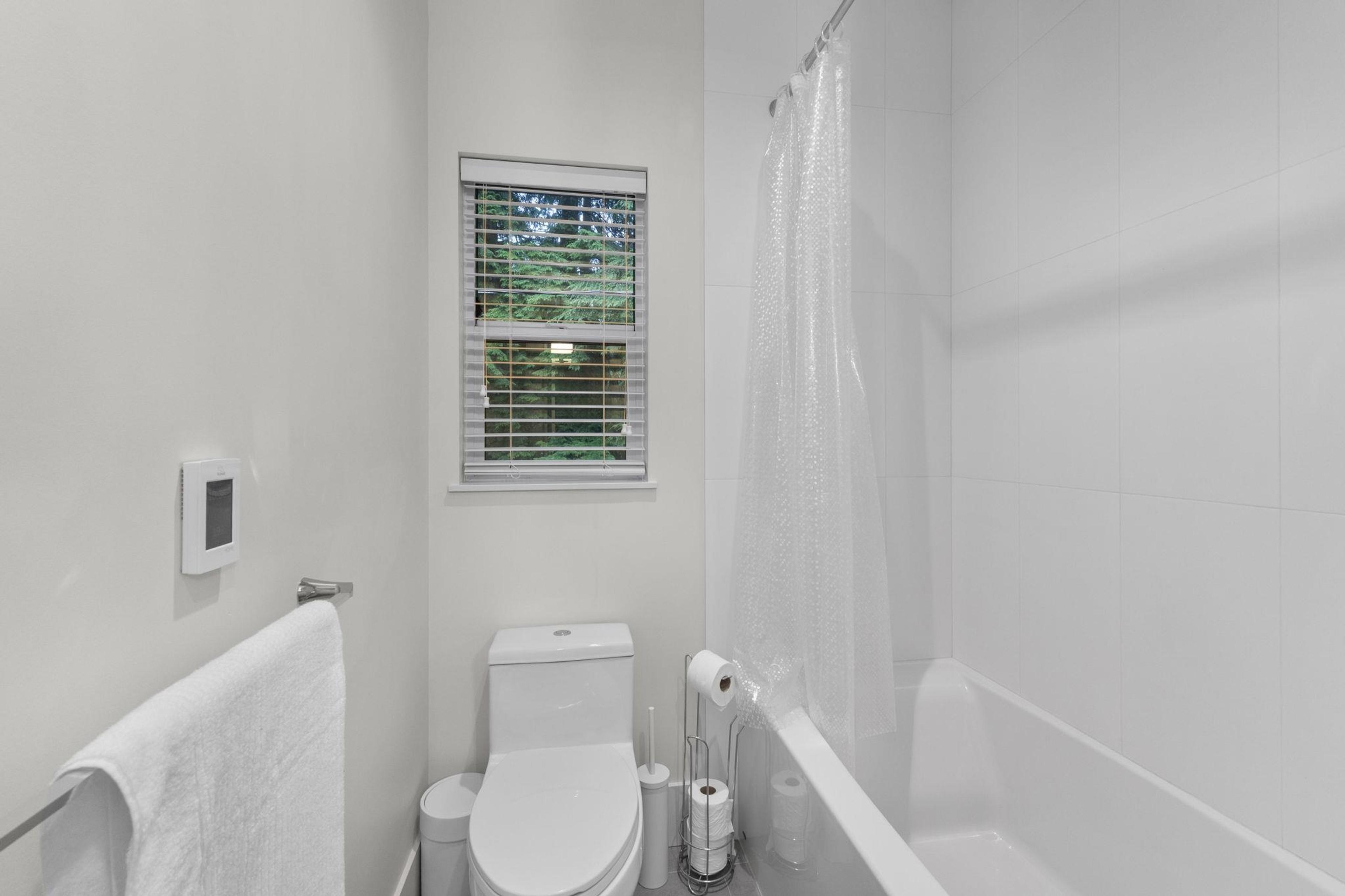 #22 3295 SUNNYSIDE ROAD - 21