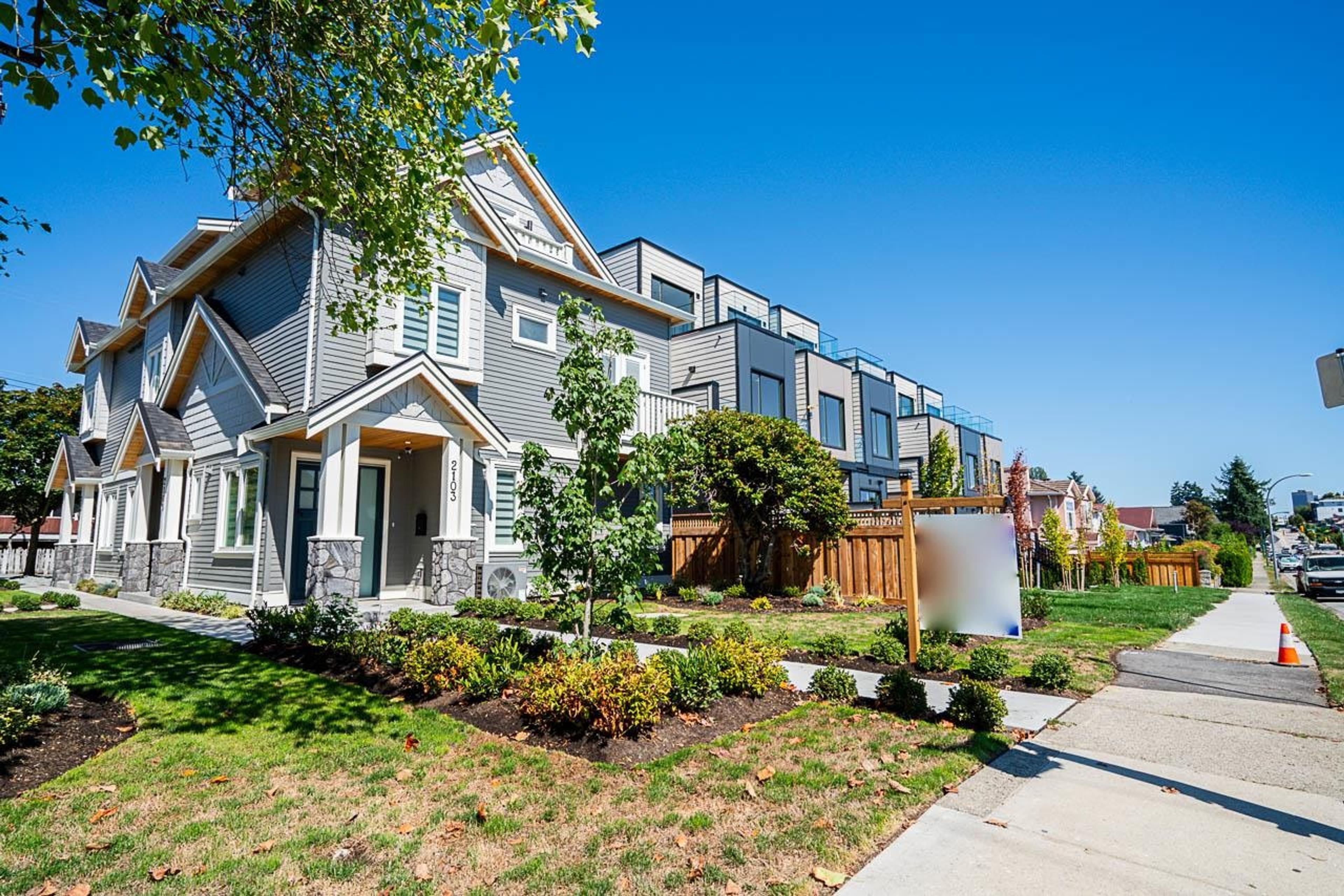 2105 E 33rd Avenue, Vancouver - Exteriors - Full Complex View - Photo 2