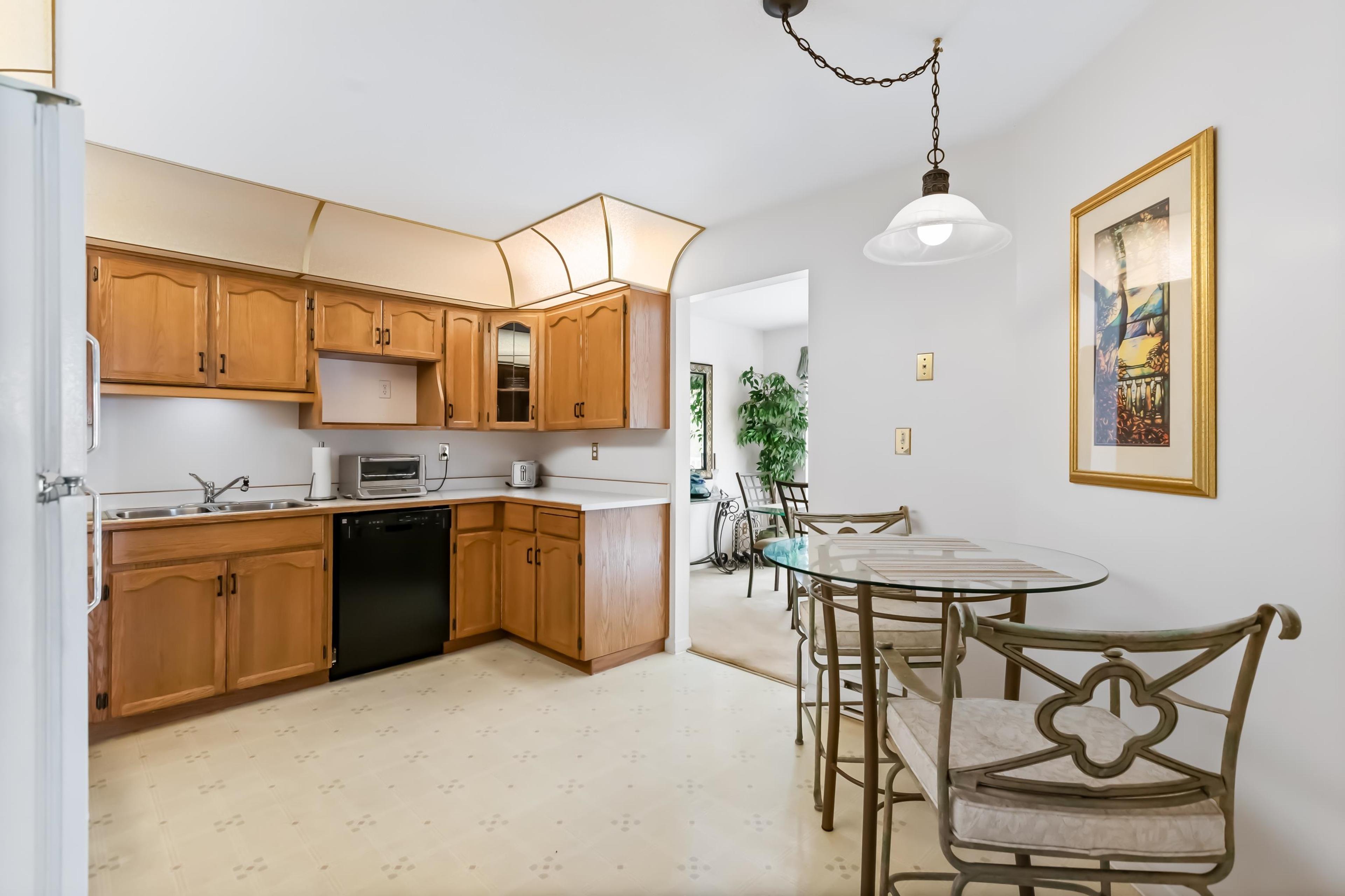 #207 11601 227 STREET - 10