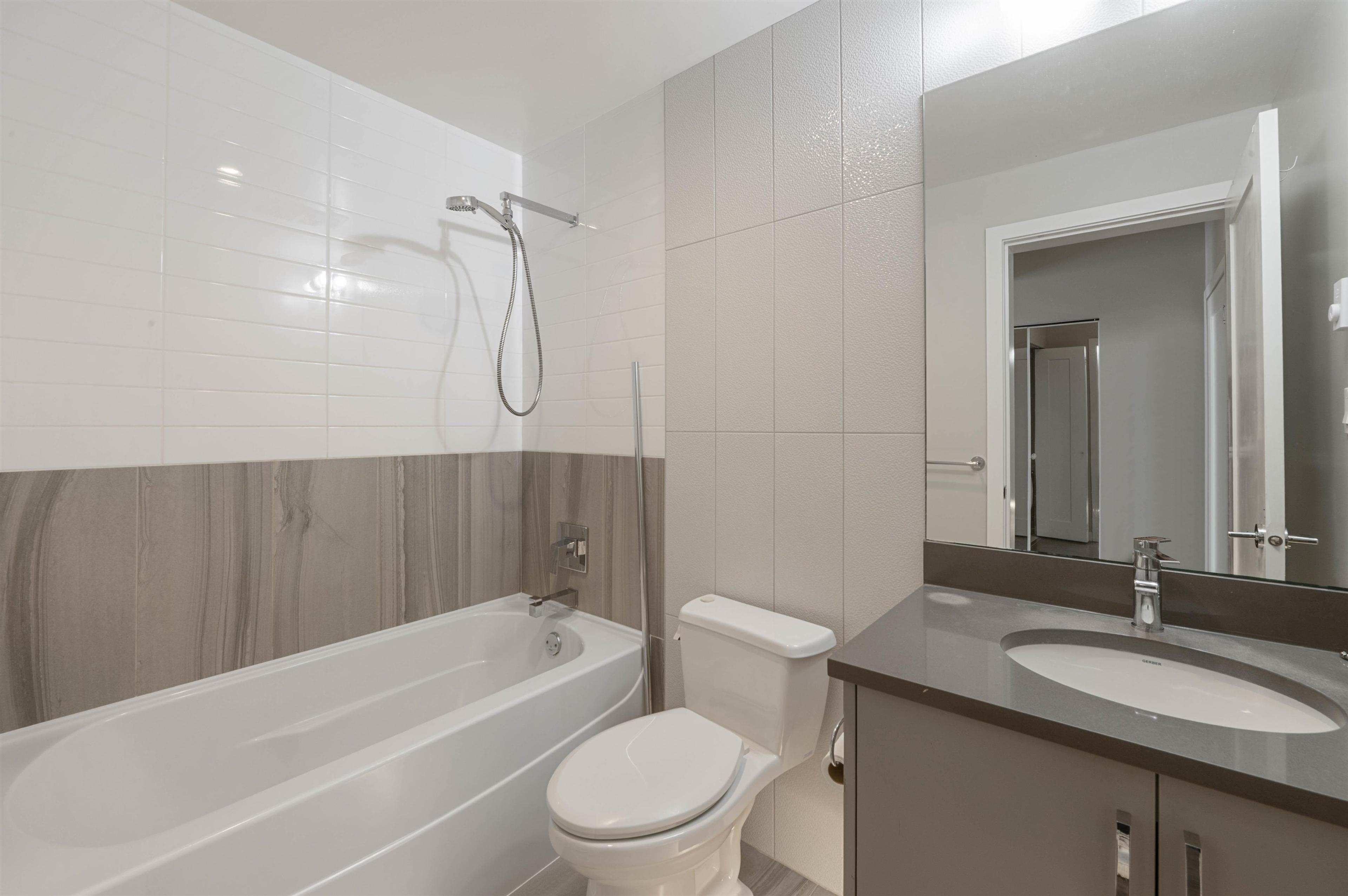 #D117 20211 66 AVENUE - 20