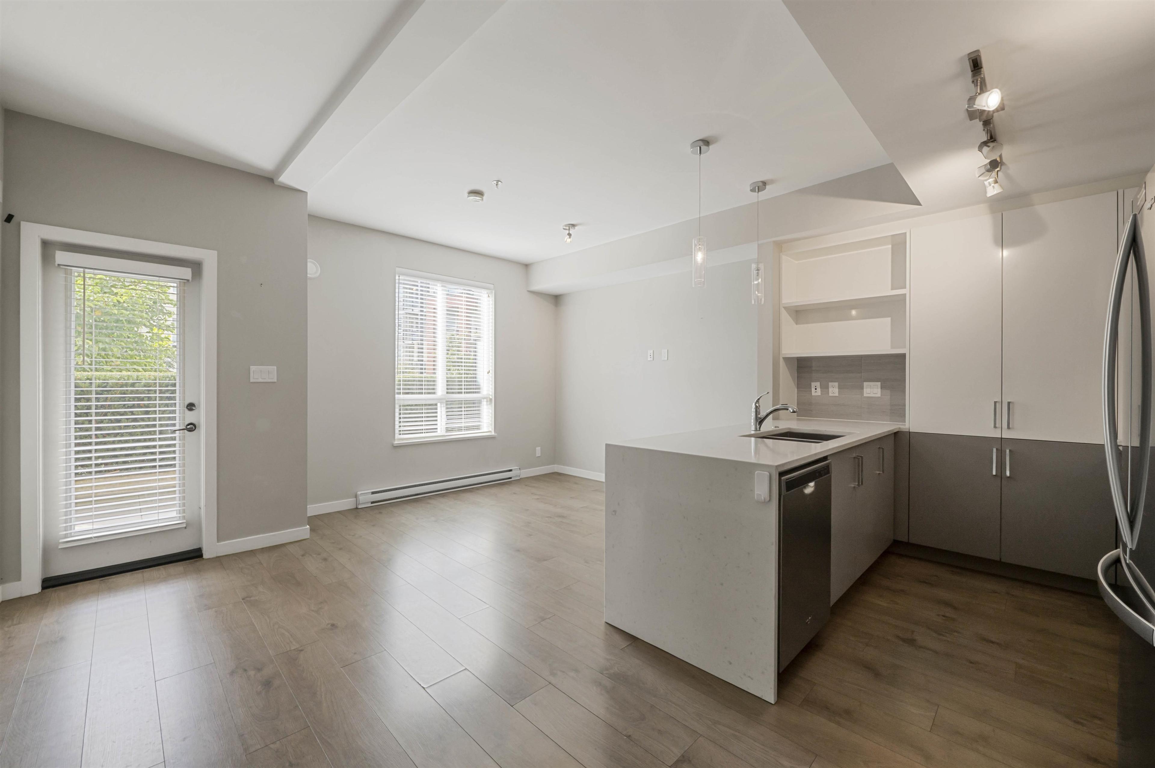 #D117 20211 66 AVENUE - 18