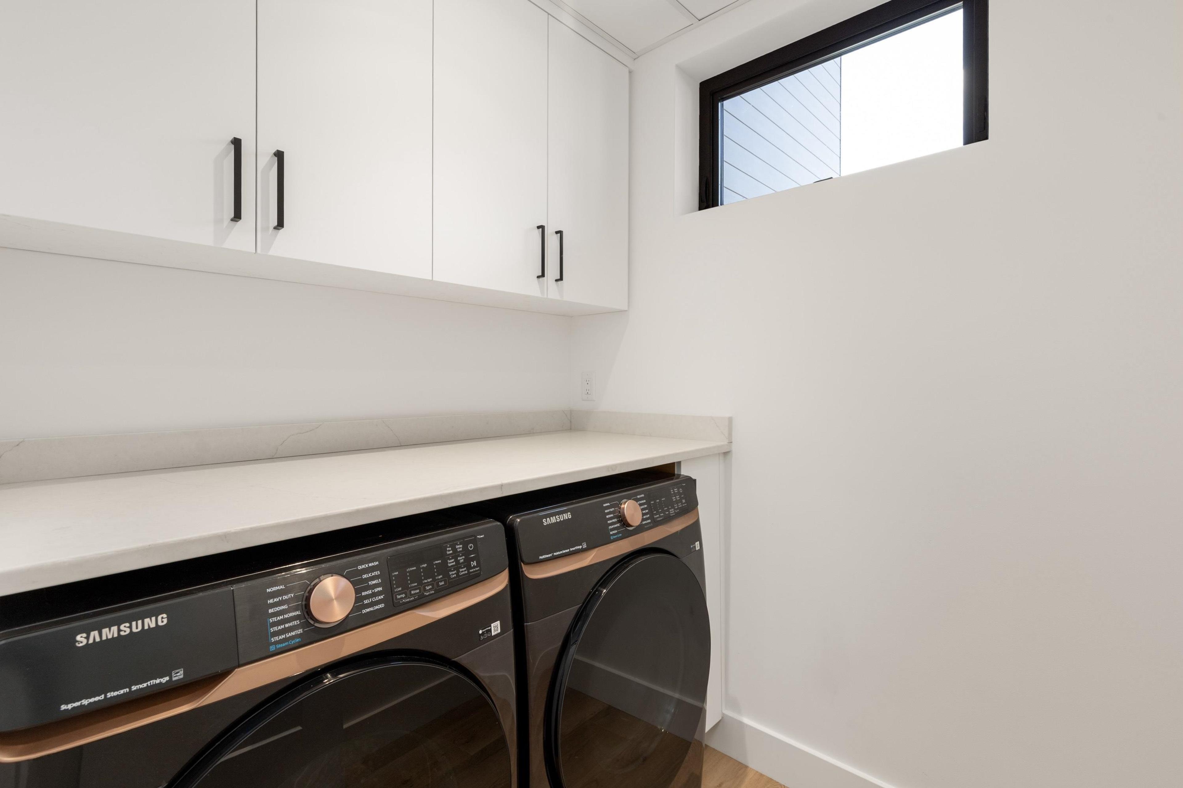 #15 2077 GARIBALDI WAY - 10