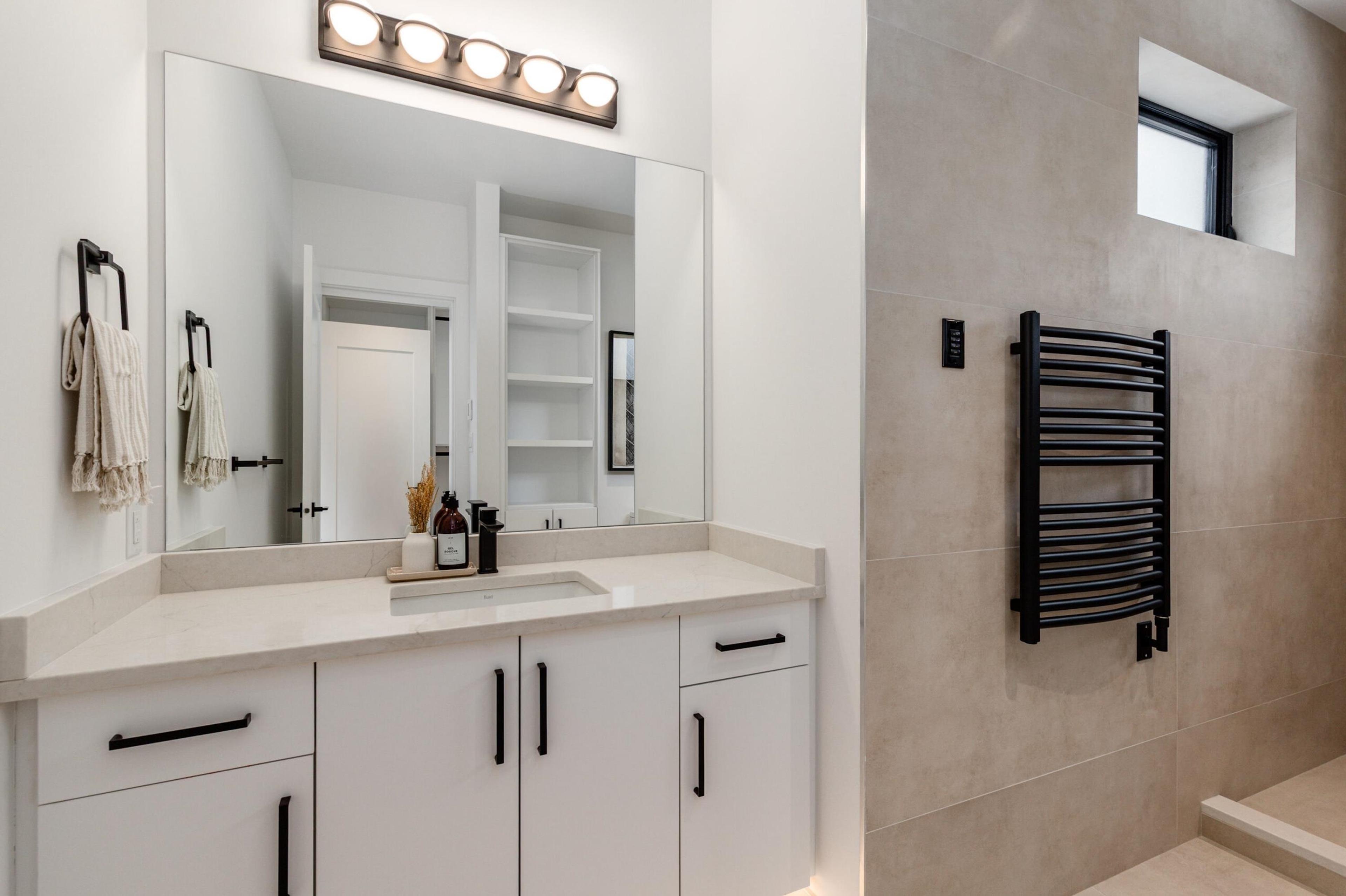 #15 2077 GARIBALDI WAY - 8