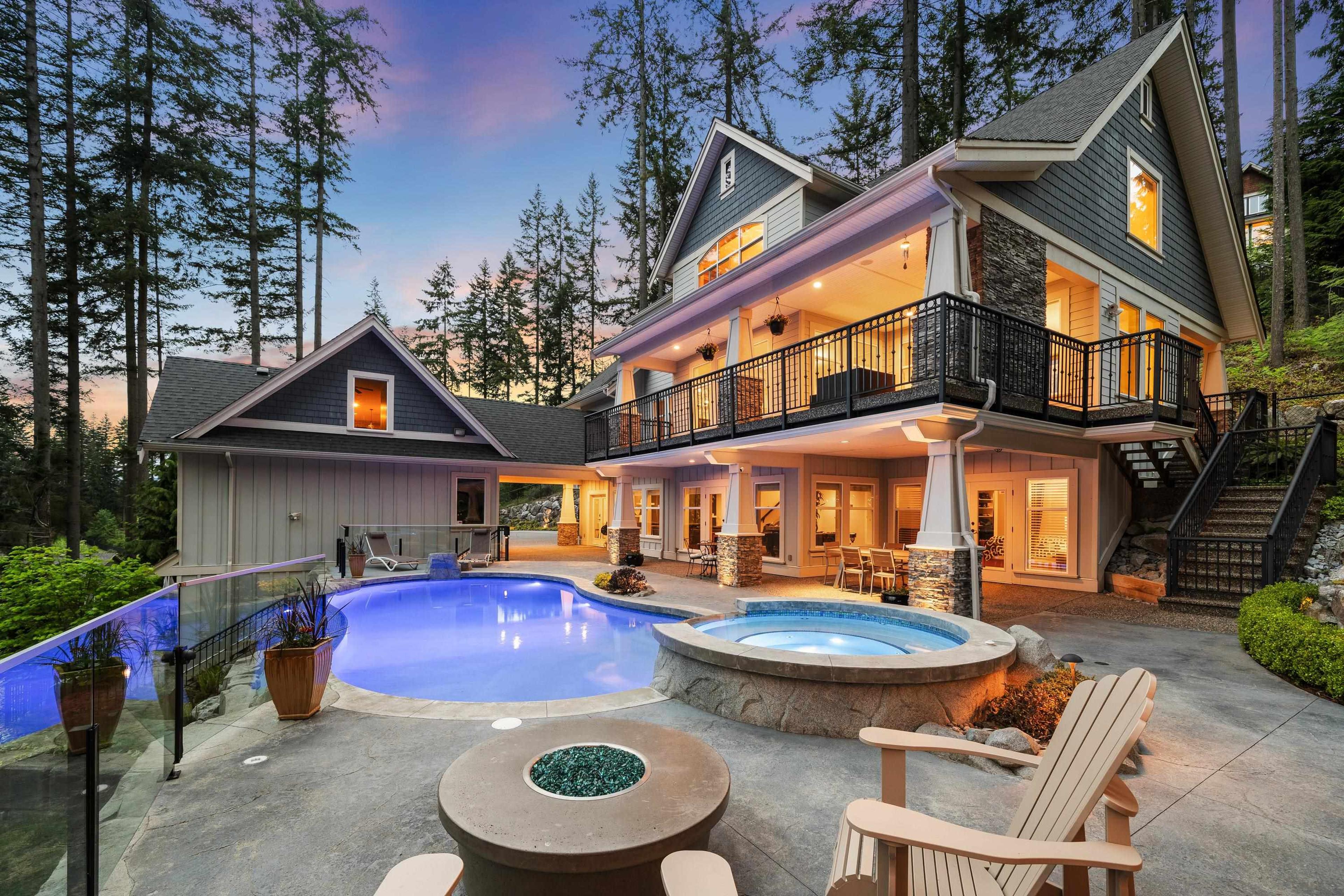 1462 CRYSTAL CREEK DRIVE - Main Image