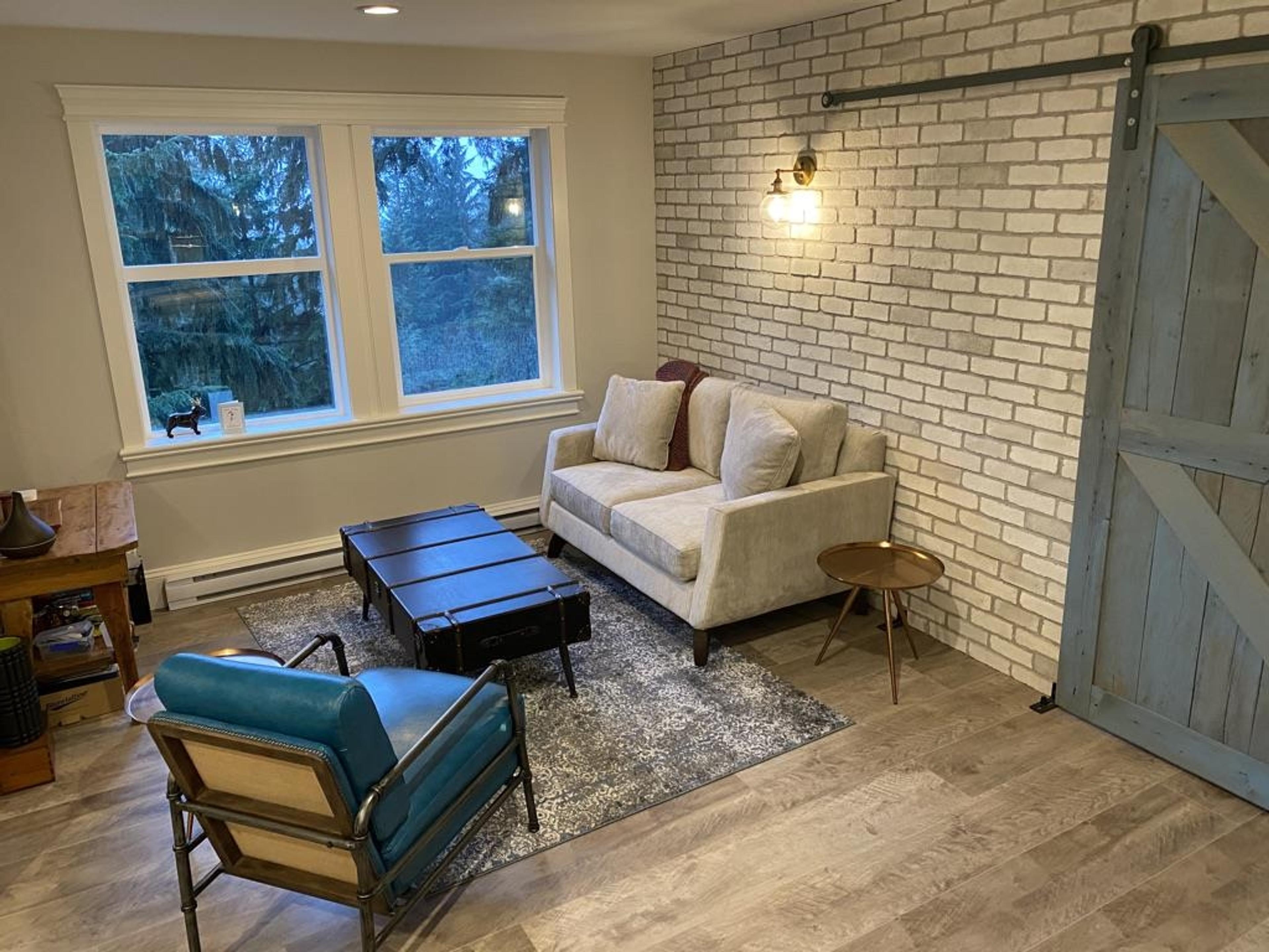 1462 CRYSTAL CREEK DRIVE - 37