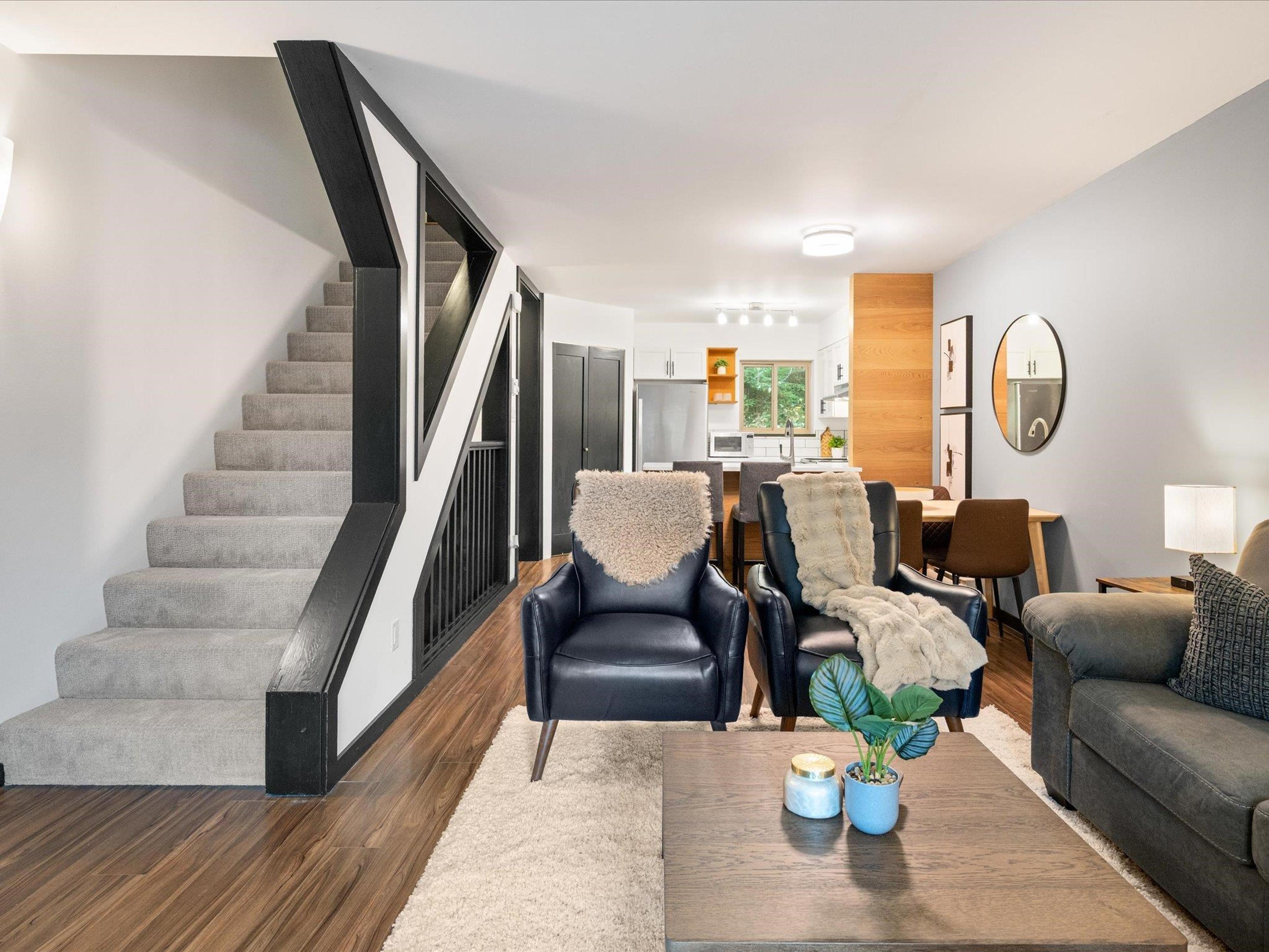 #20C 3102 PANORAMA RIDGE - 10