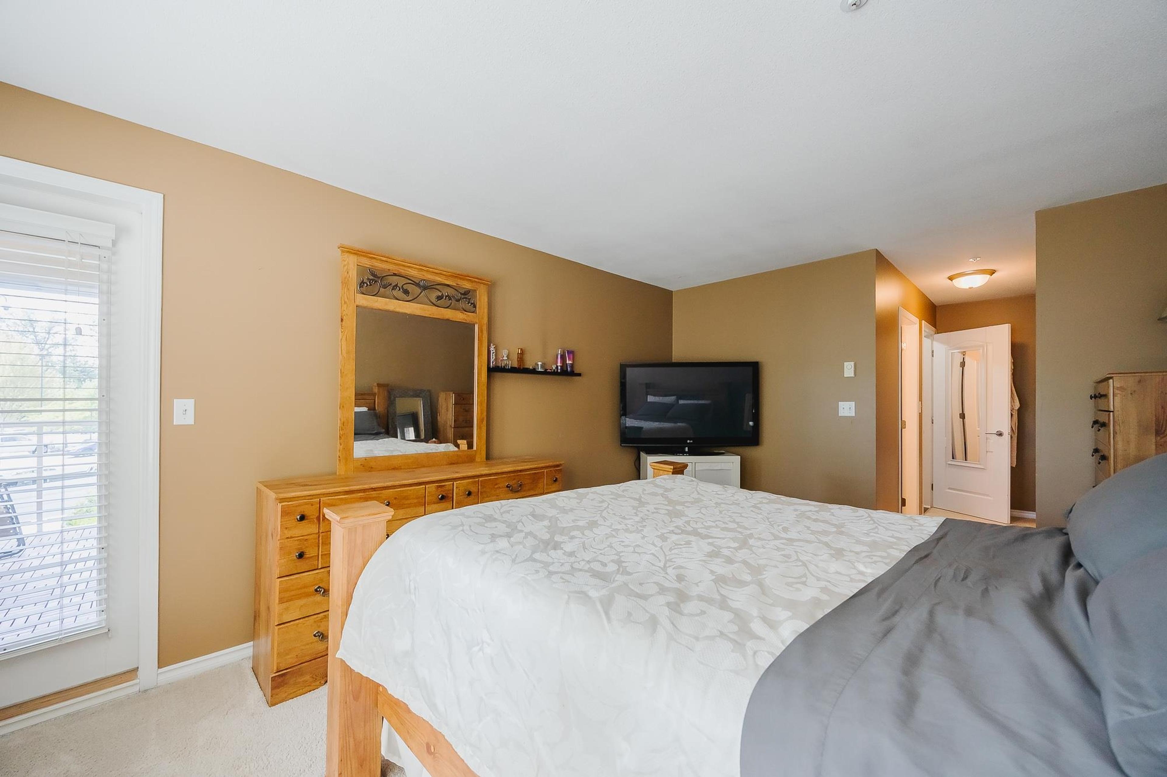 #201 22722 LOUGHEED HIGHWAY - 17