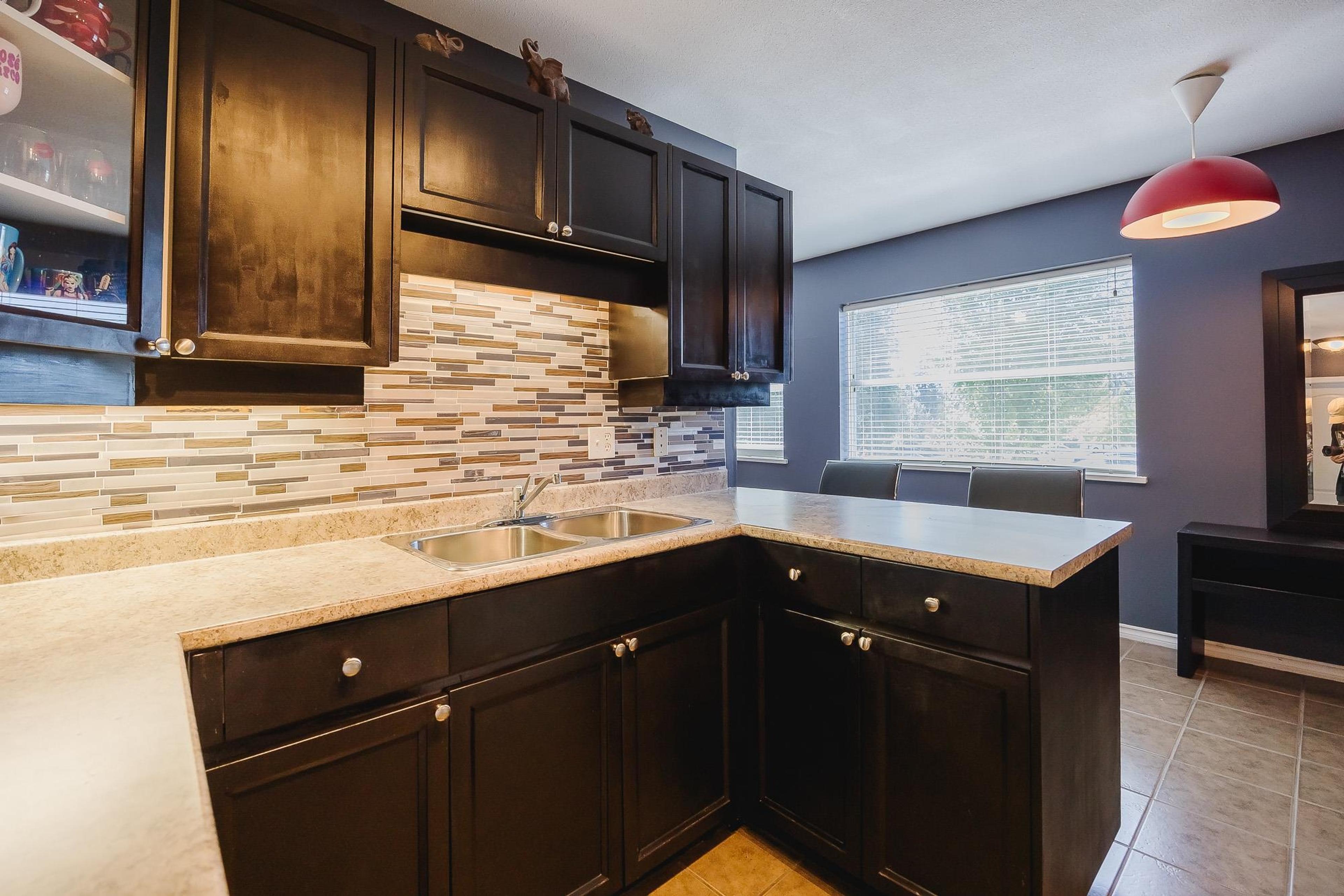 #201 22722 LOUGHEED HIGHWAY - 10