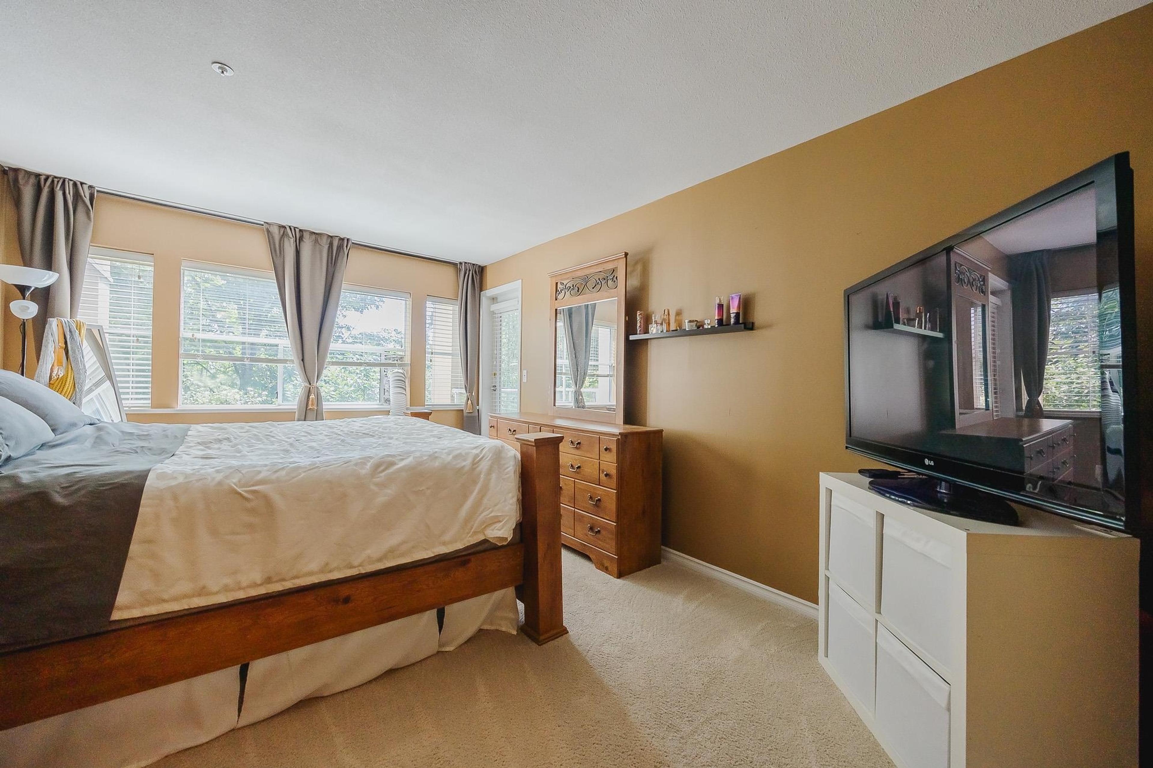 #201 22722 LOUGHEED HIGHWAY - 19