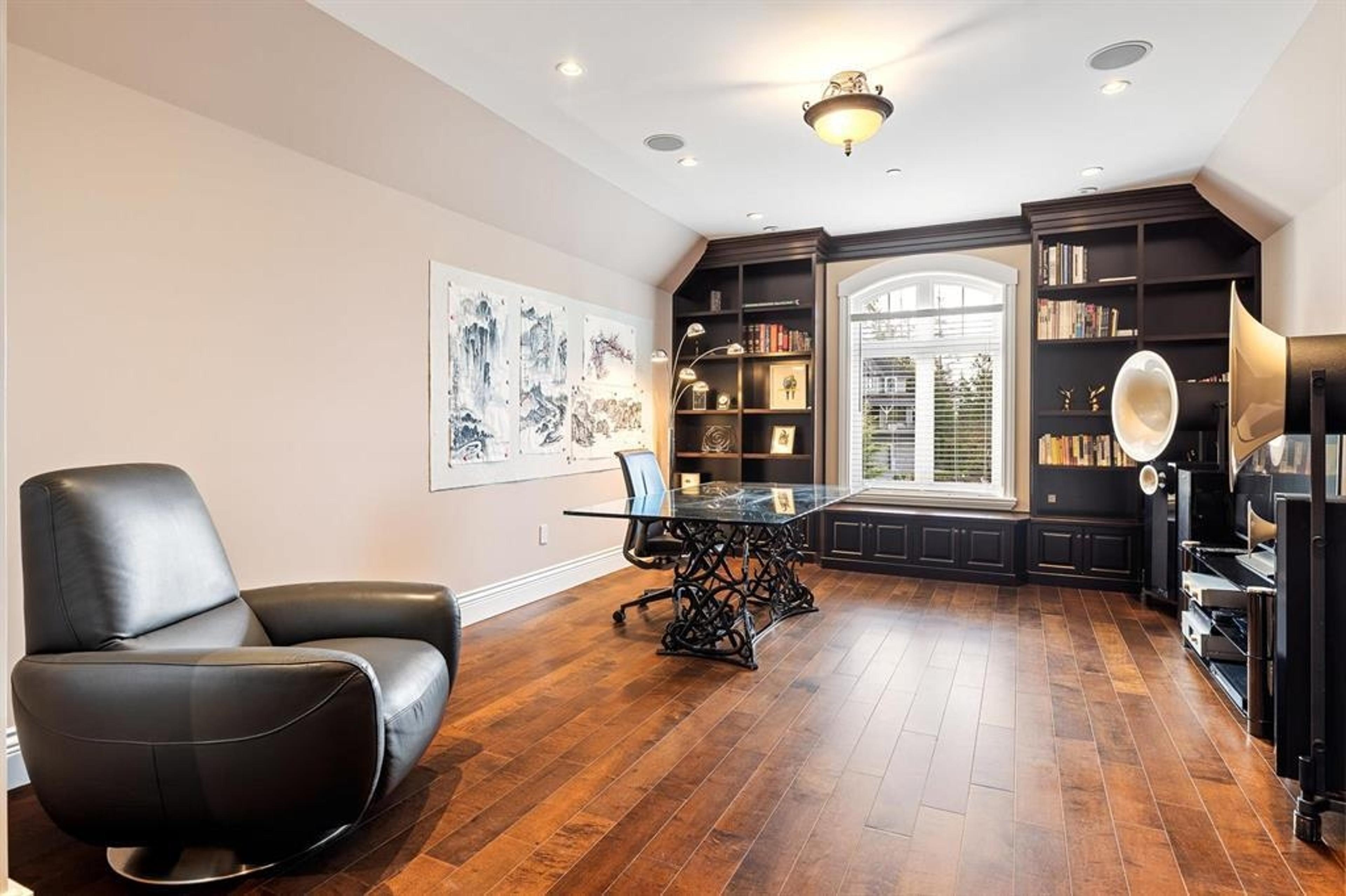 128 DEERVIEW LANE - 16