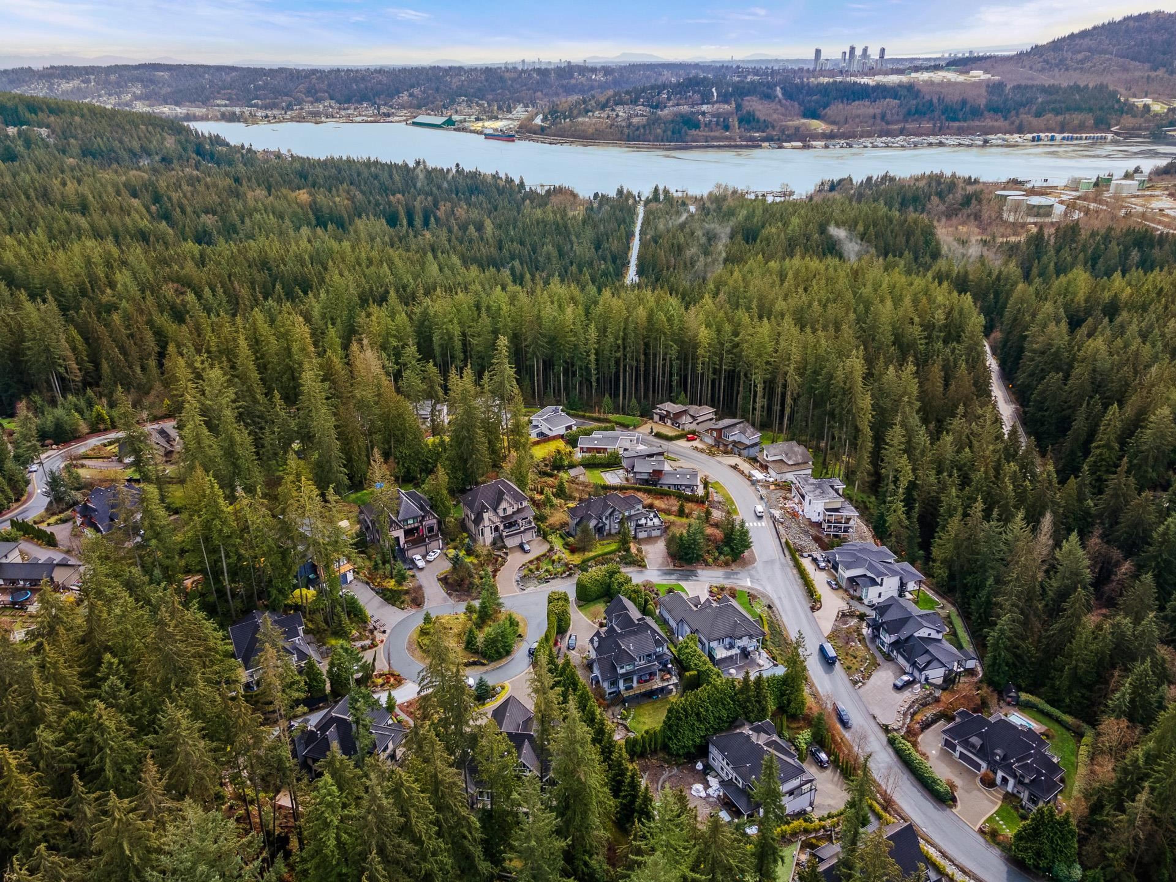 128 DEERVIEW LANE - 37