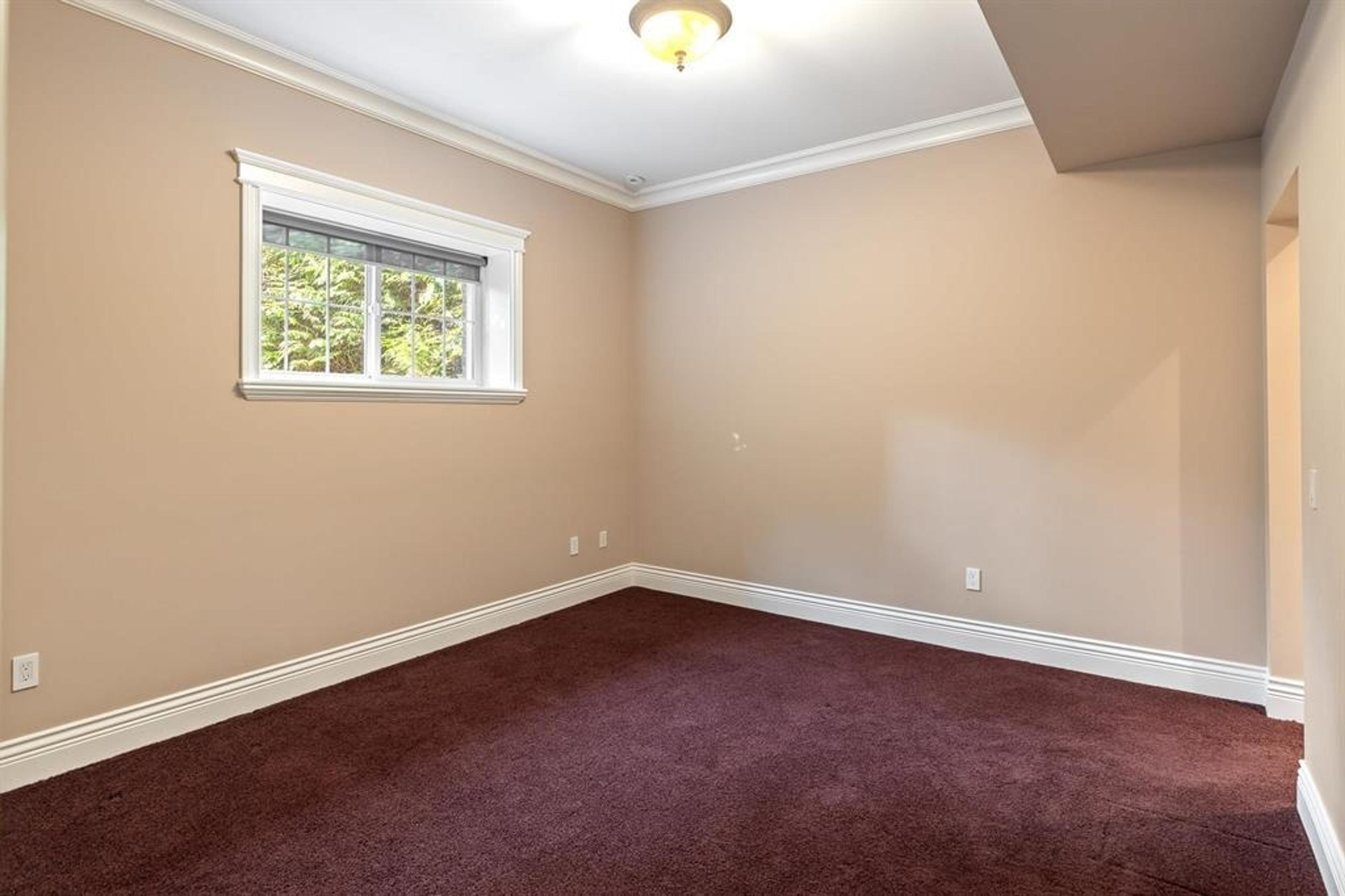 128 DEERVIEW LANE - 29