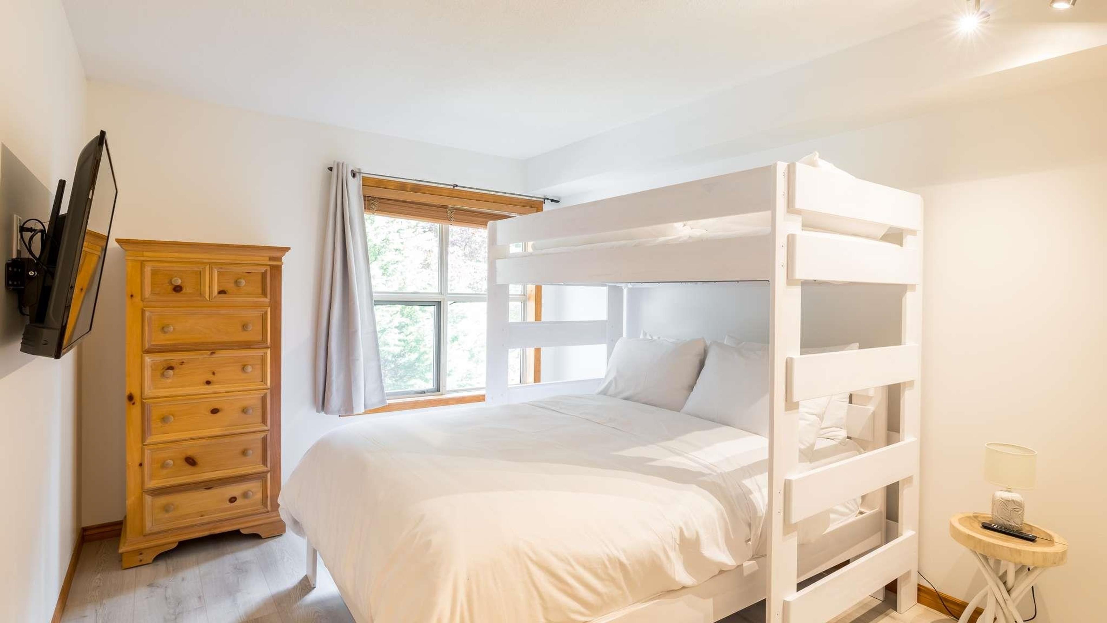 #3 4890 PAINTED CLIFF ROAD - 17