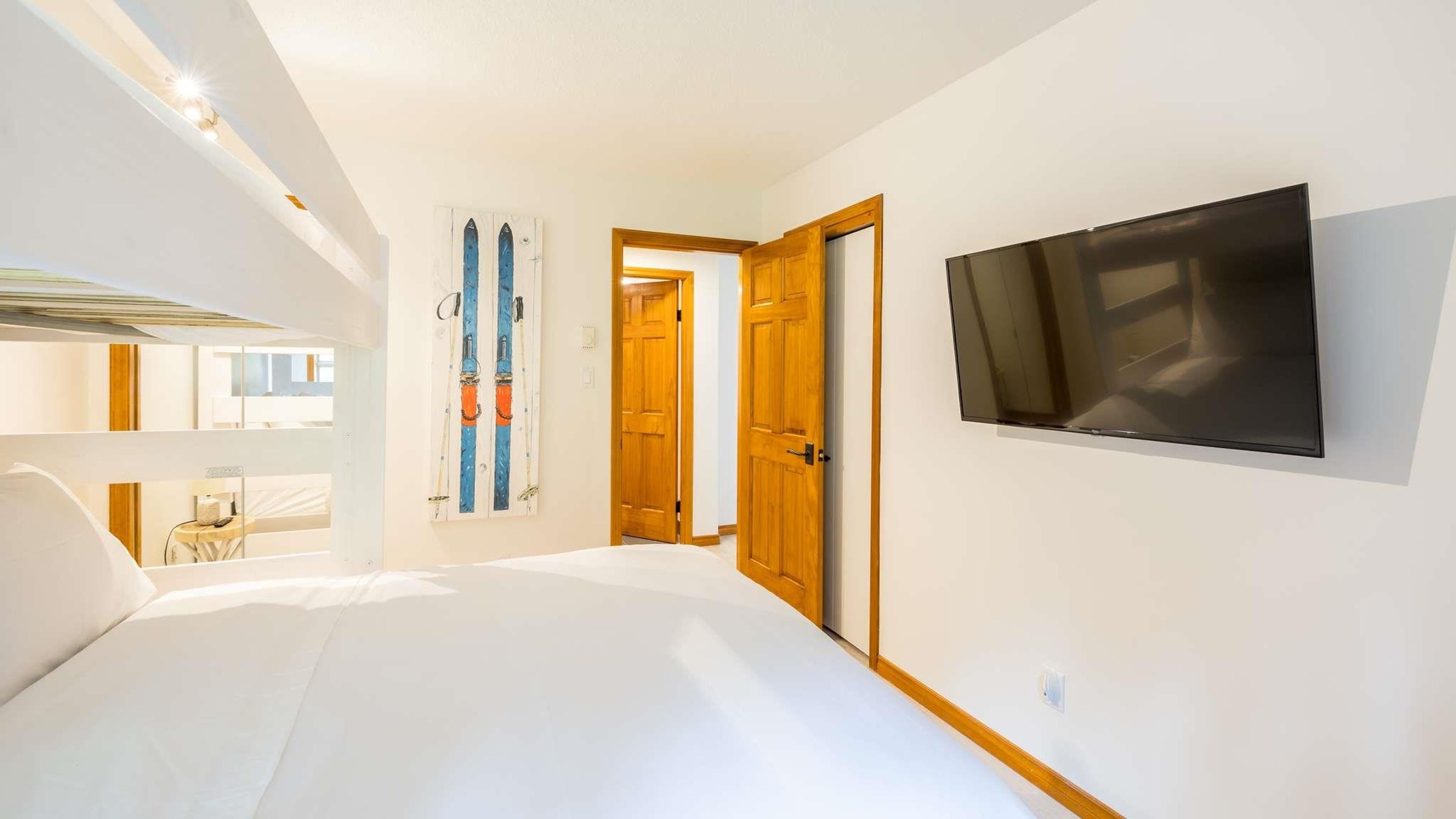 #3 4890 PAINTED CLIFF ROAD - 19