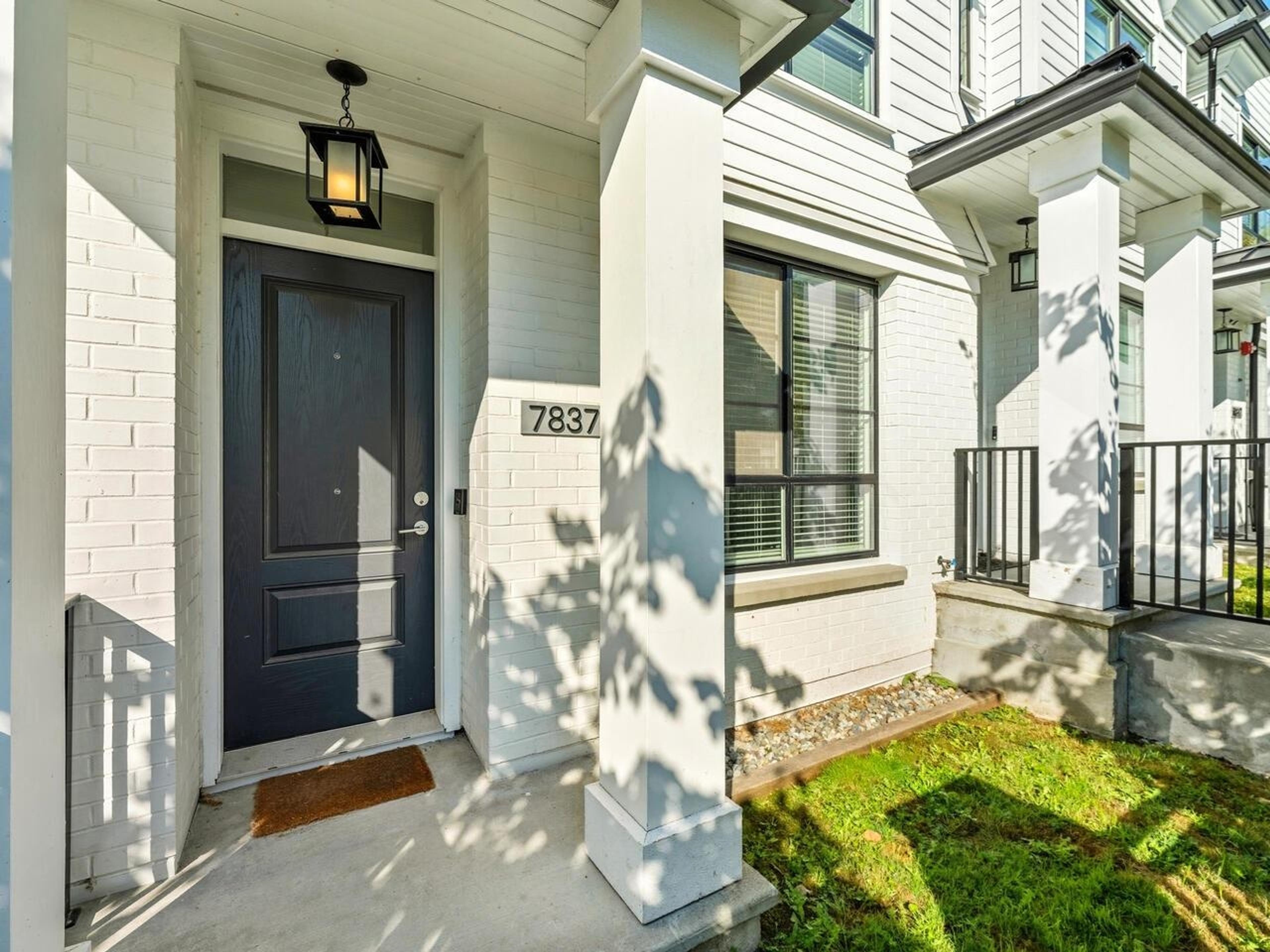 7807 Manitoba Street, Vancouver - Exteriors - Photo 2