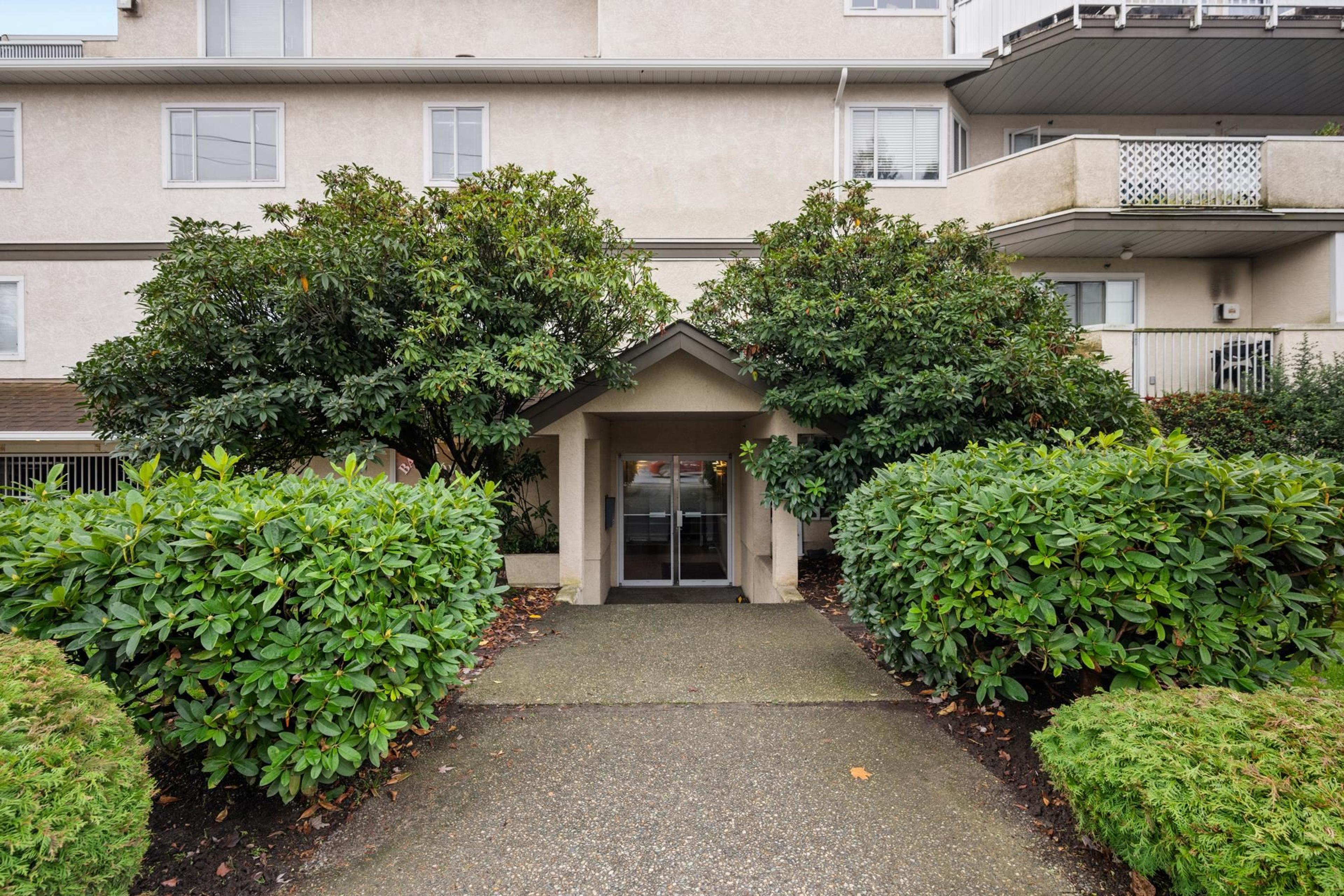 20064 56 Avenue, Langley - Exteriors - Photo 4