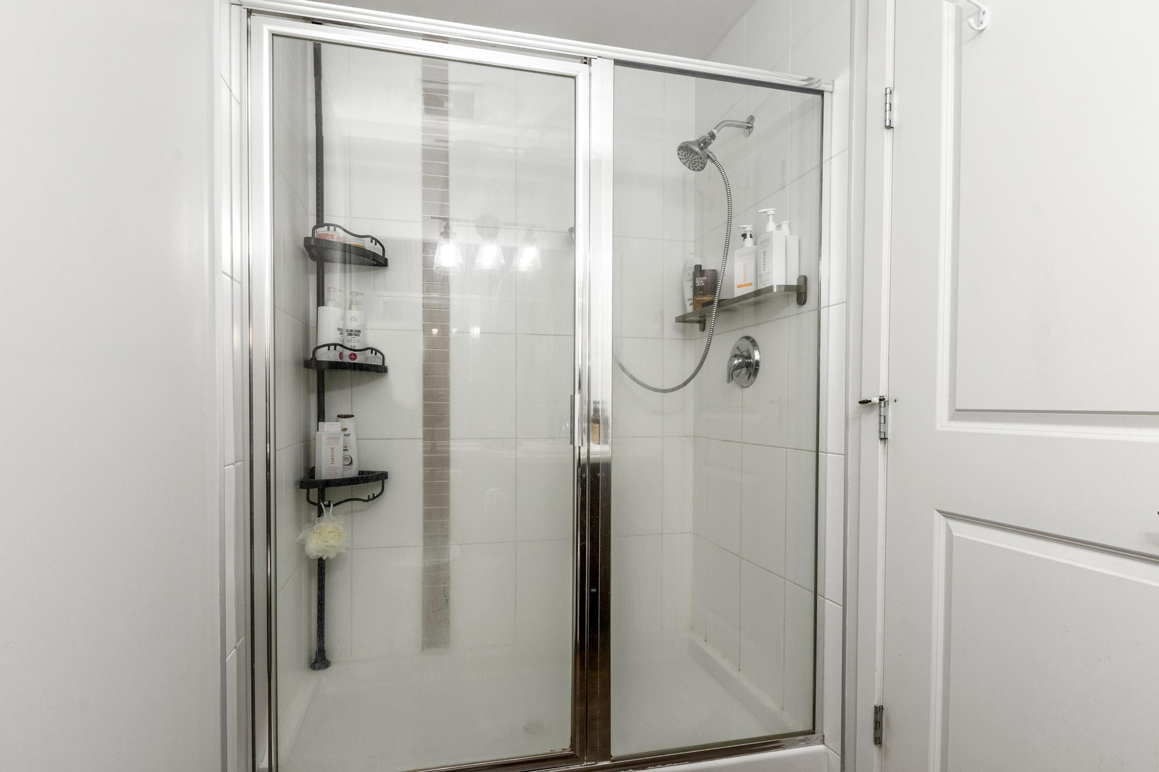 #401 18755 68 AVENUE - 15