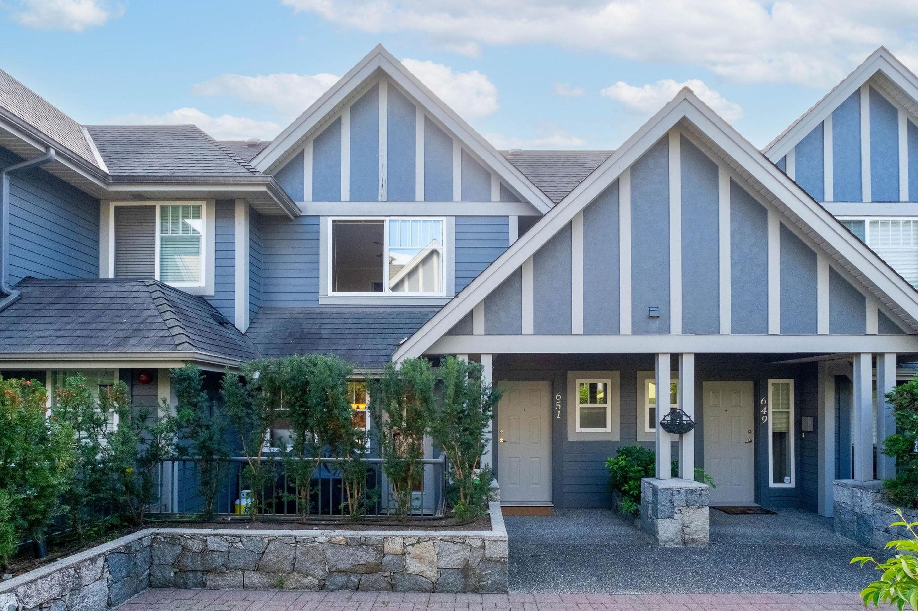 651 St. Andrews Avenue, North Vancouver - Exteriors - Full Complex View - Photo 4