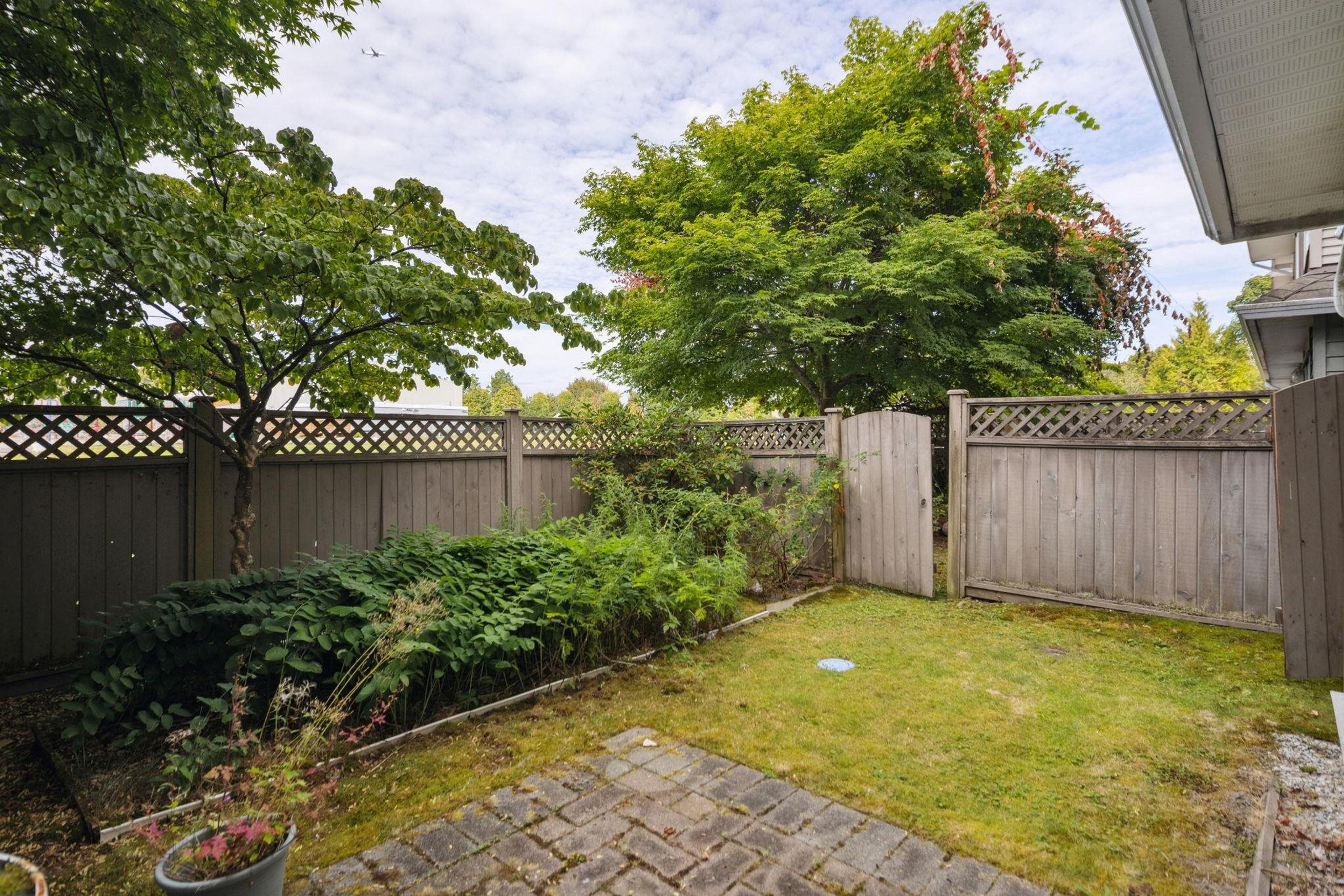 #16 9451 GRANVILLE AVENUE - 23