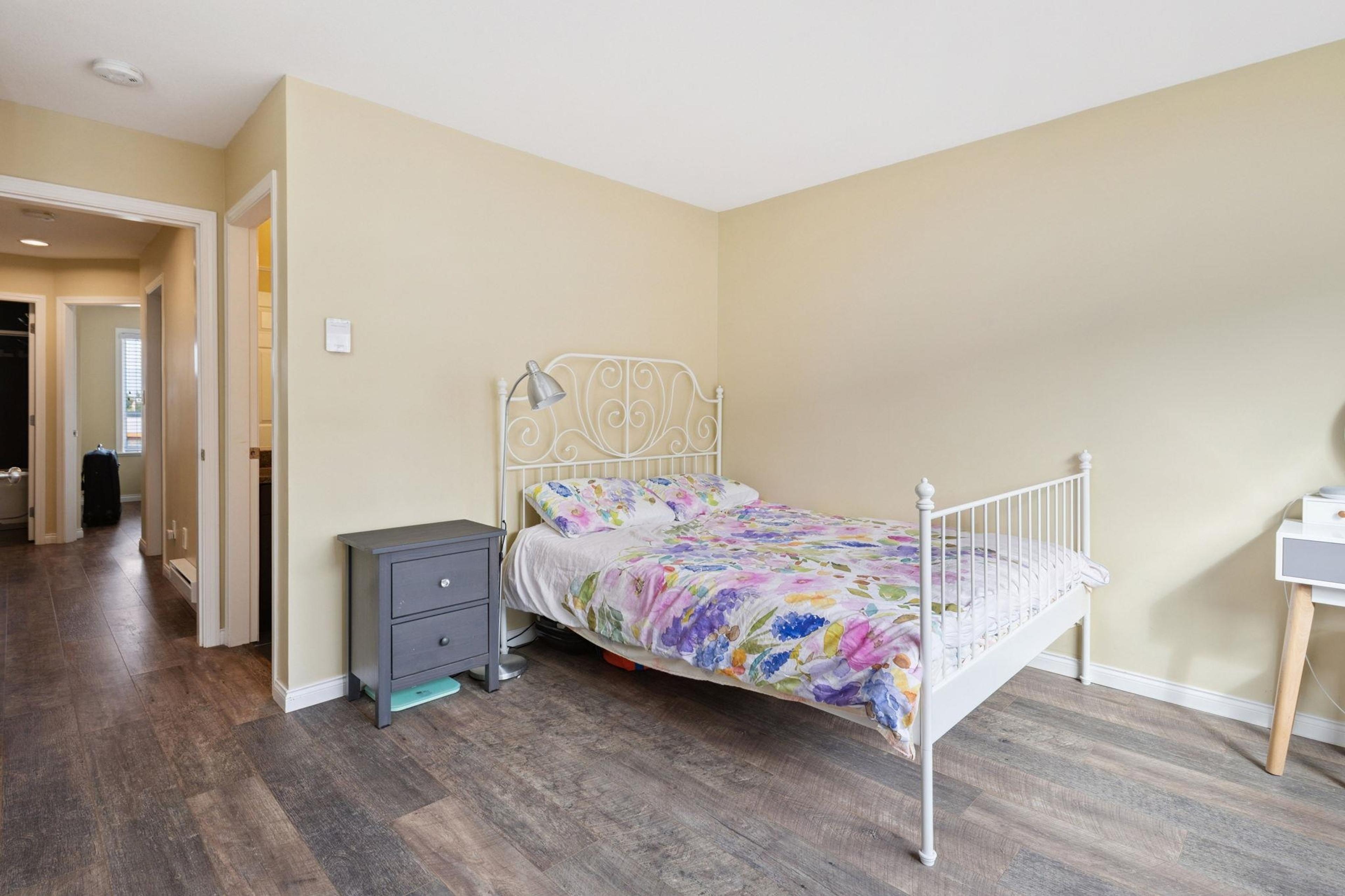 #16 9451 GRANVILLE AVENUE - 15