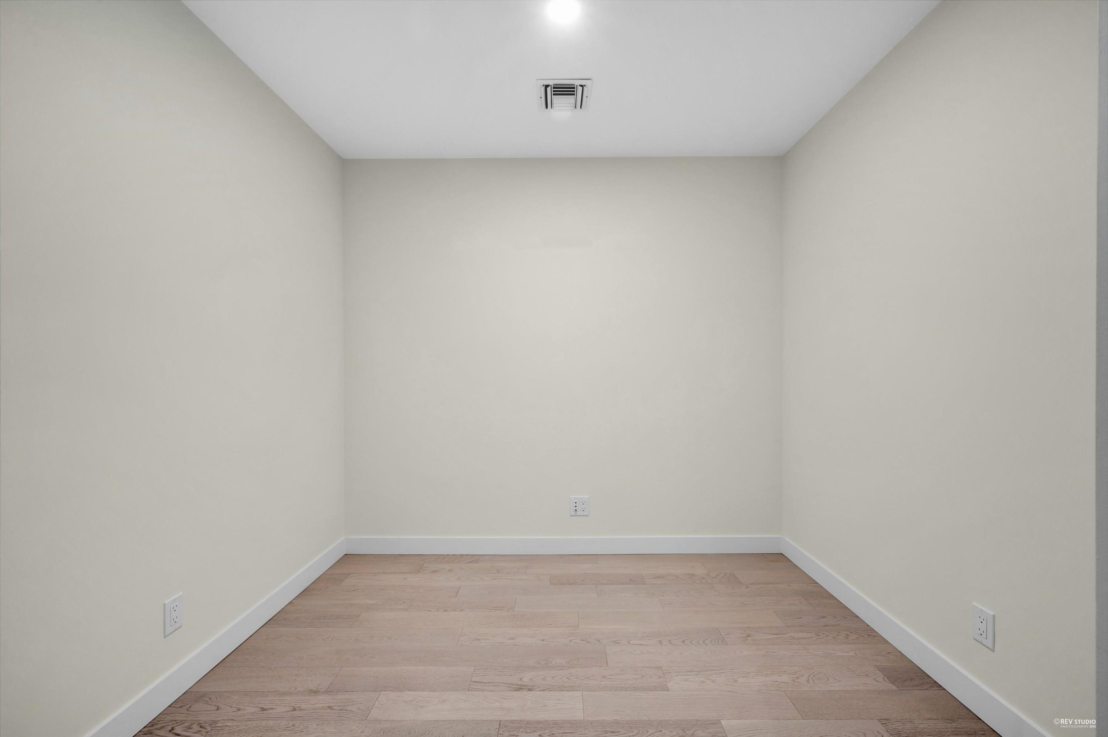 #707 6811 PEARSON WAY - 20