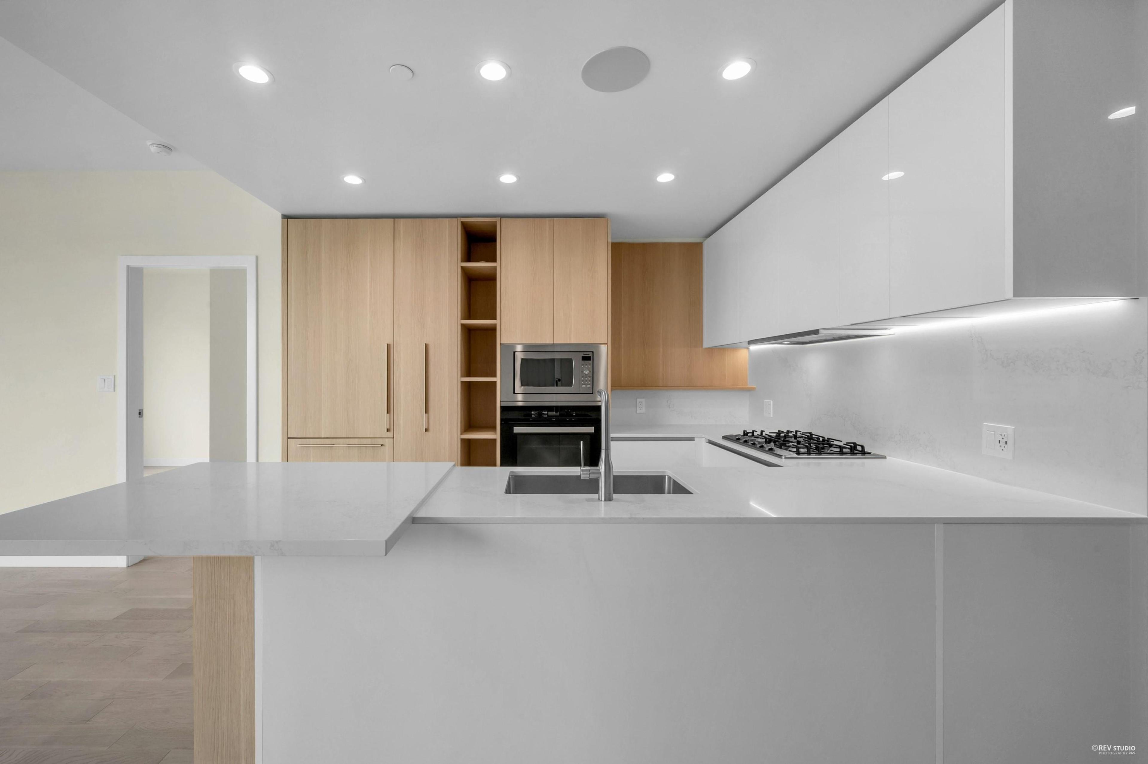 #707 6811 PEARSON WAY - 10