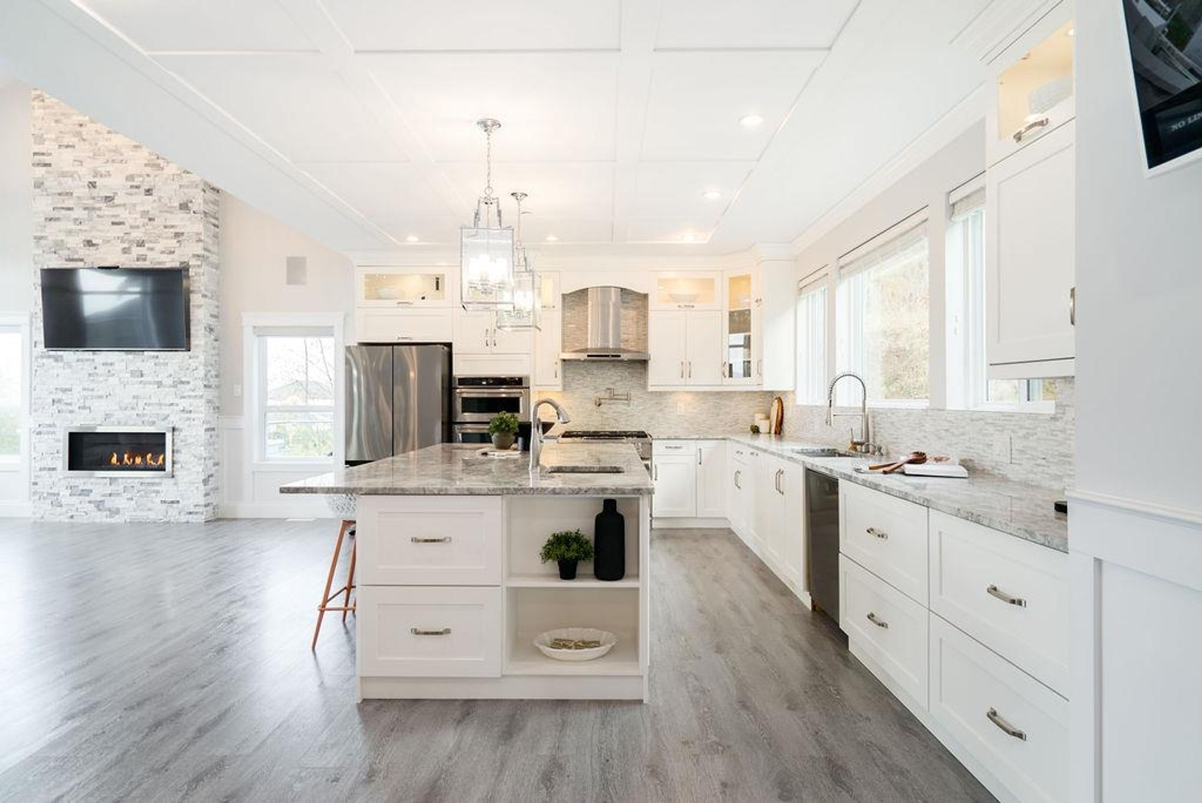 25540 GODWIN DRIVE - 6