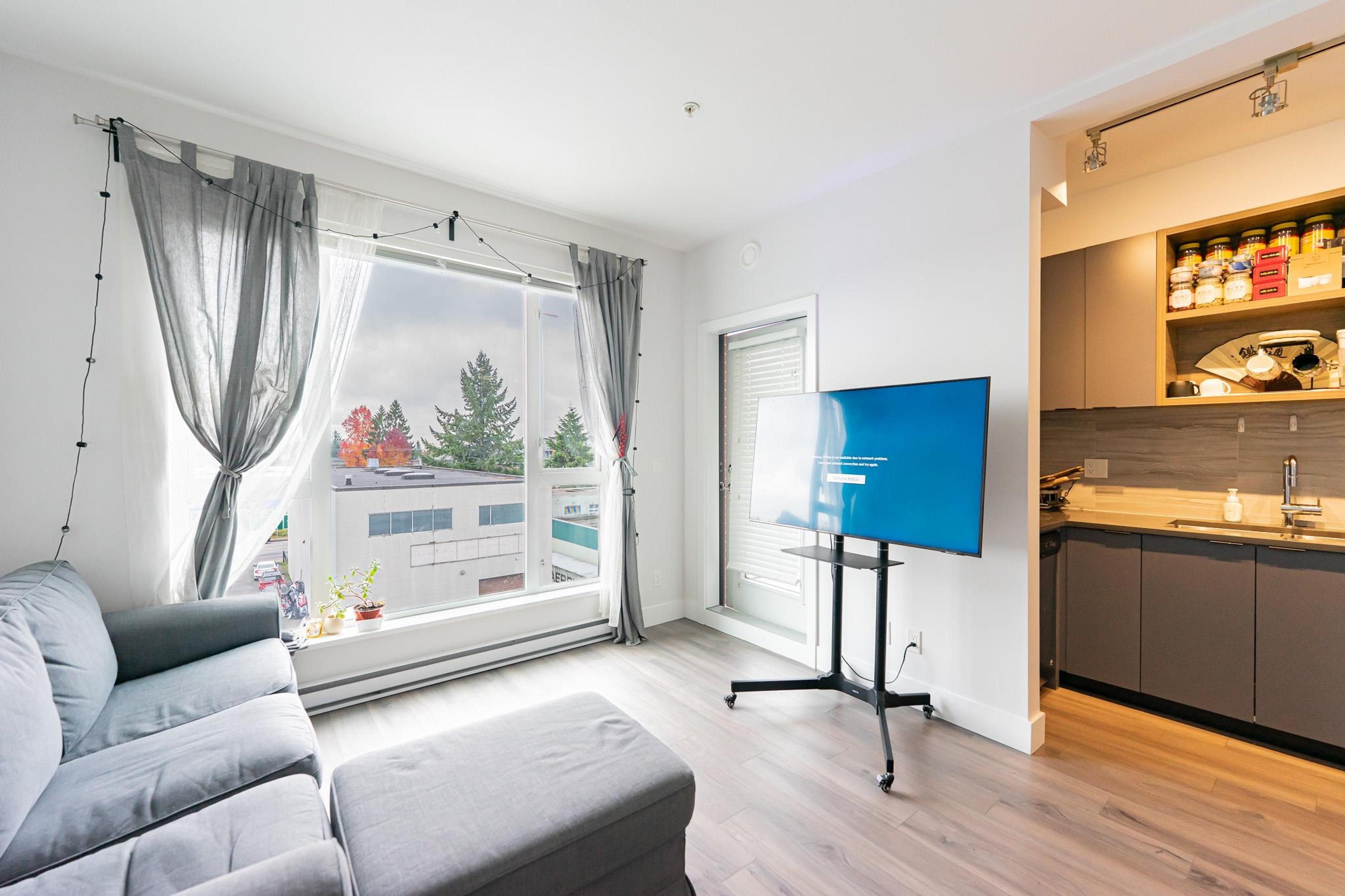 #PH35 5355 LANE STREET - 6