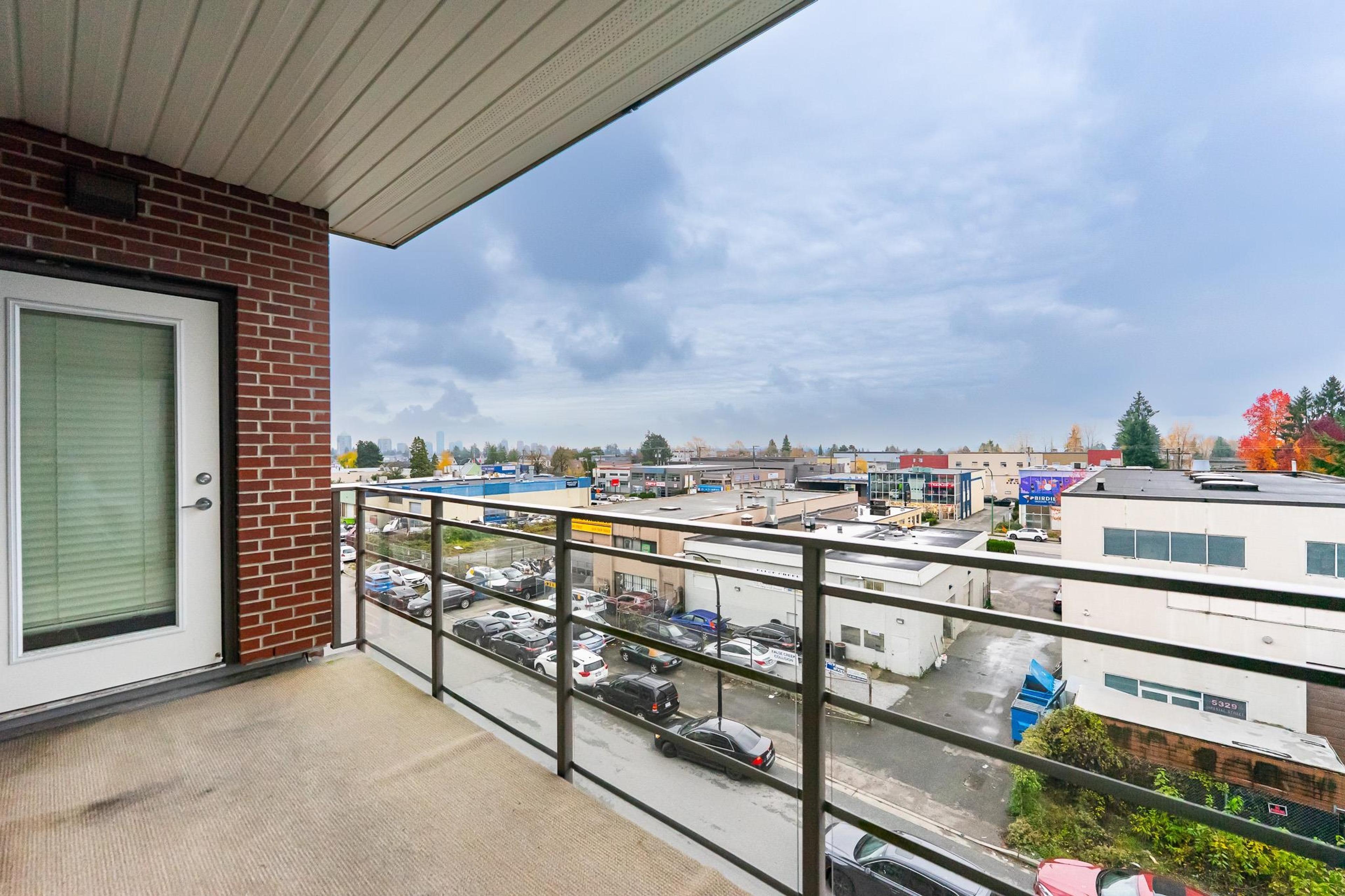 #PH35 5355 LANE STREET - 22