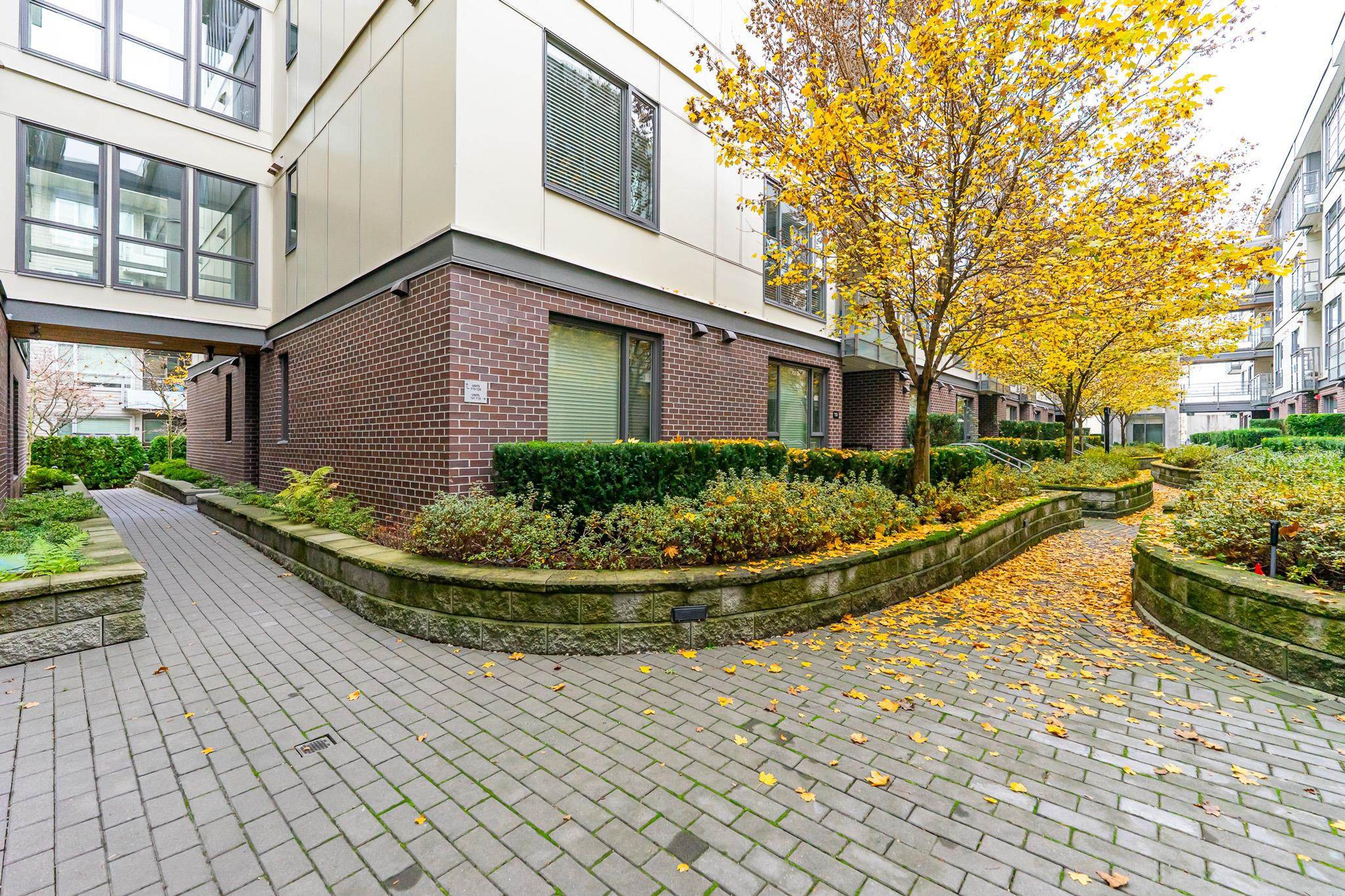 #PH35 5355 LANE STREET - 20