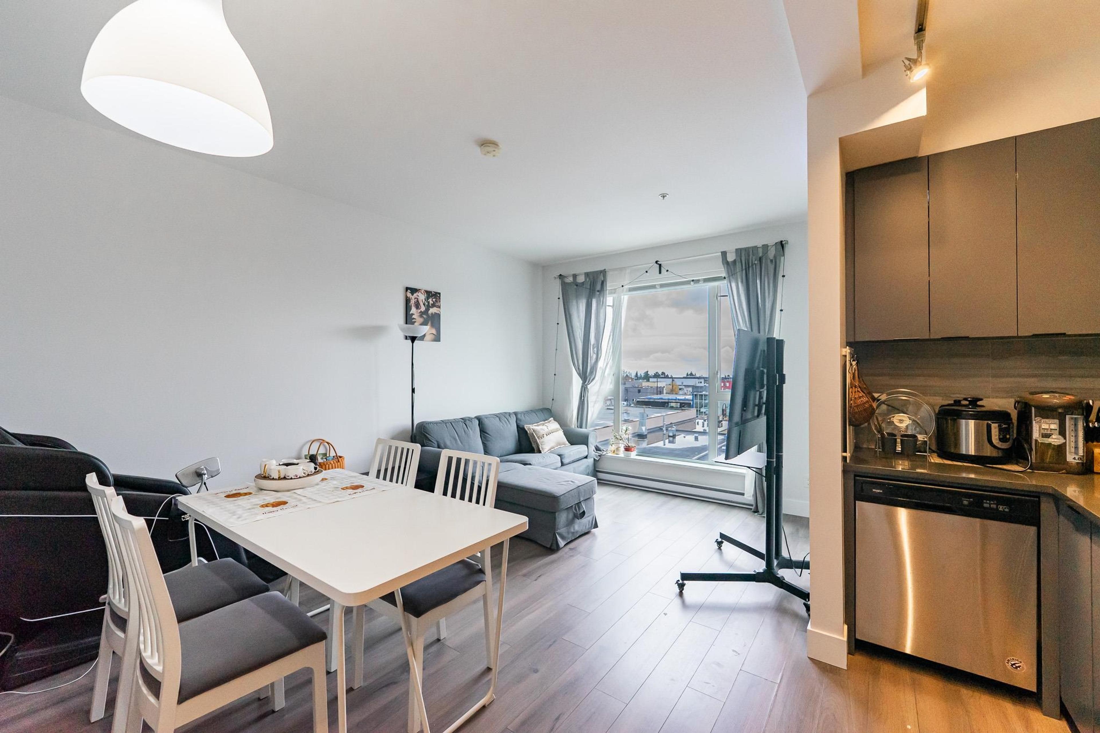 #PH35 5355 LANE STREET - 9