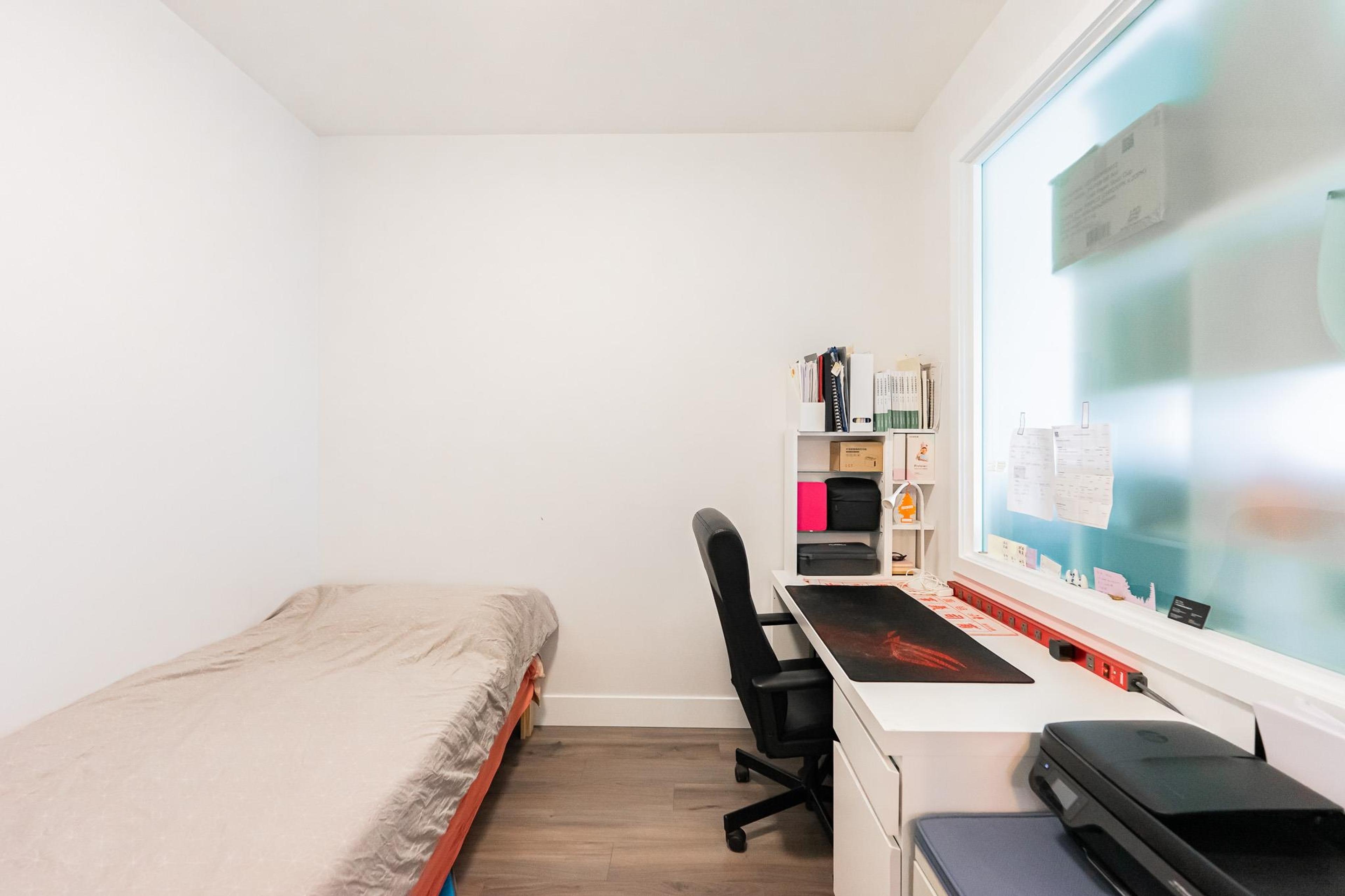 #PH35 5355 LANE STREET - 18