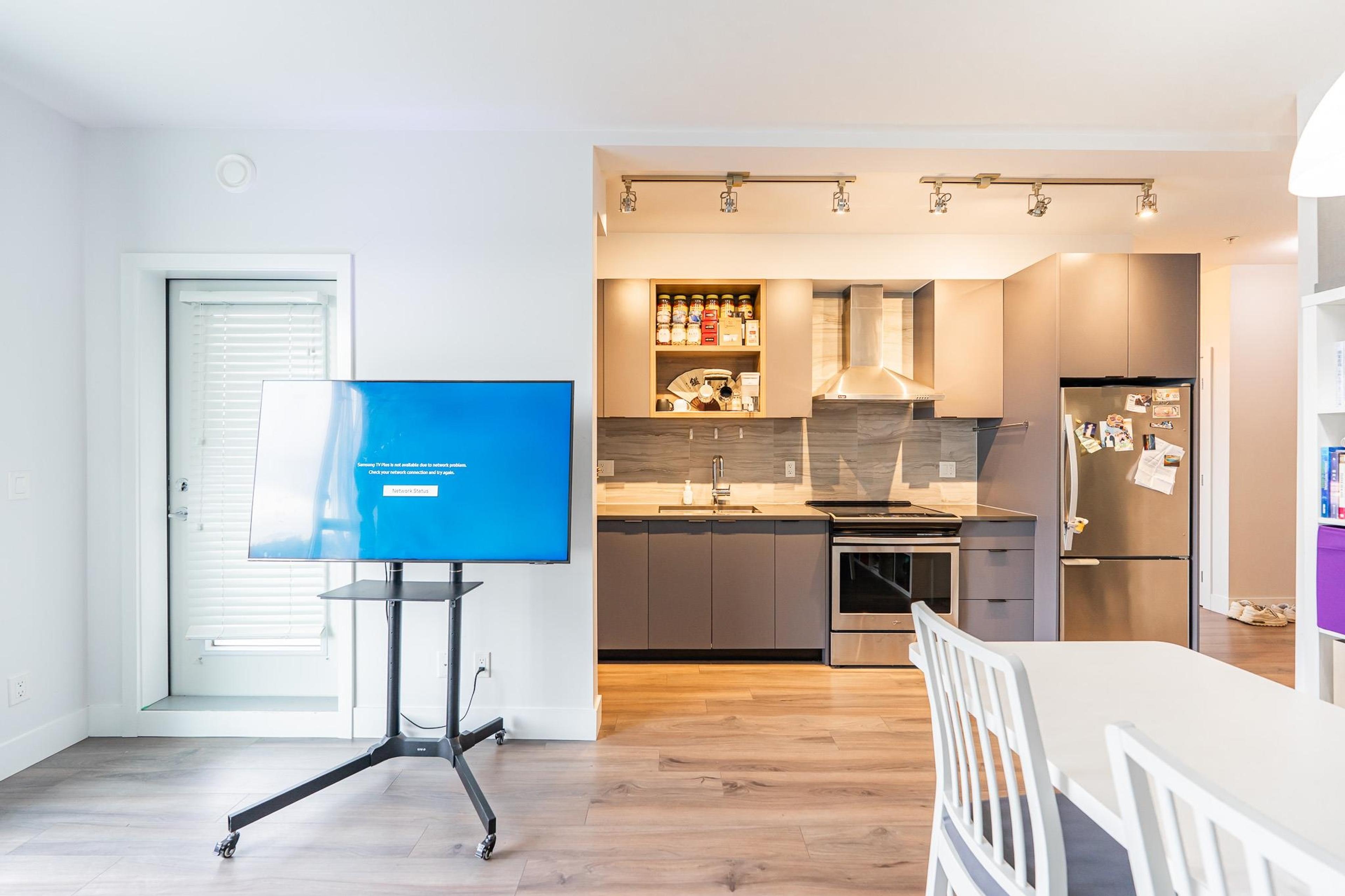 #PH35 5355 LANE STREET - 4