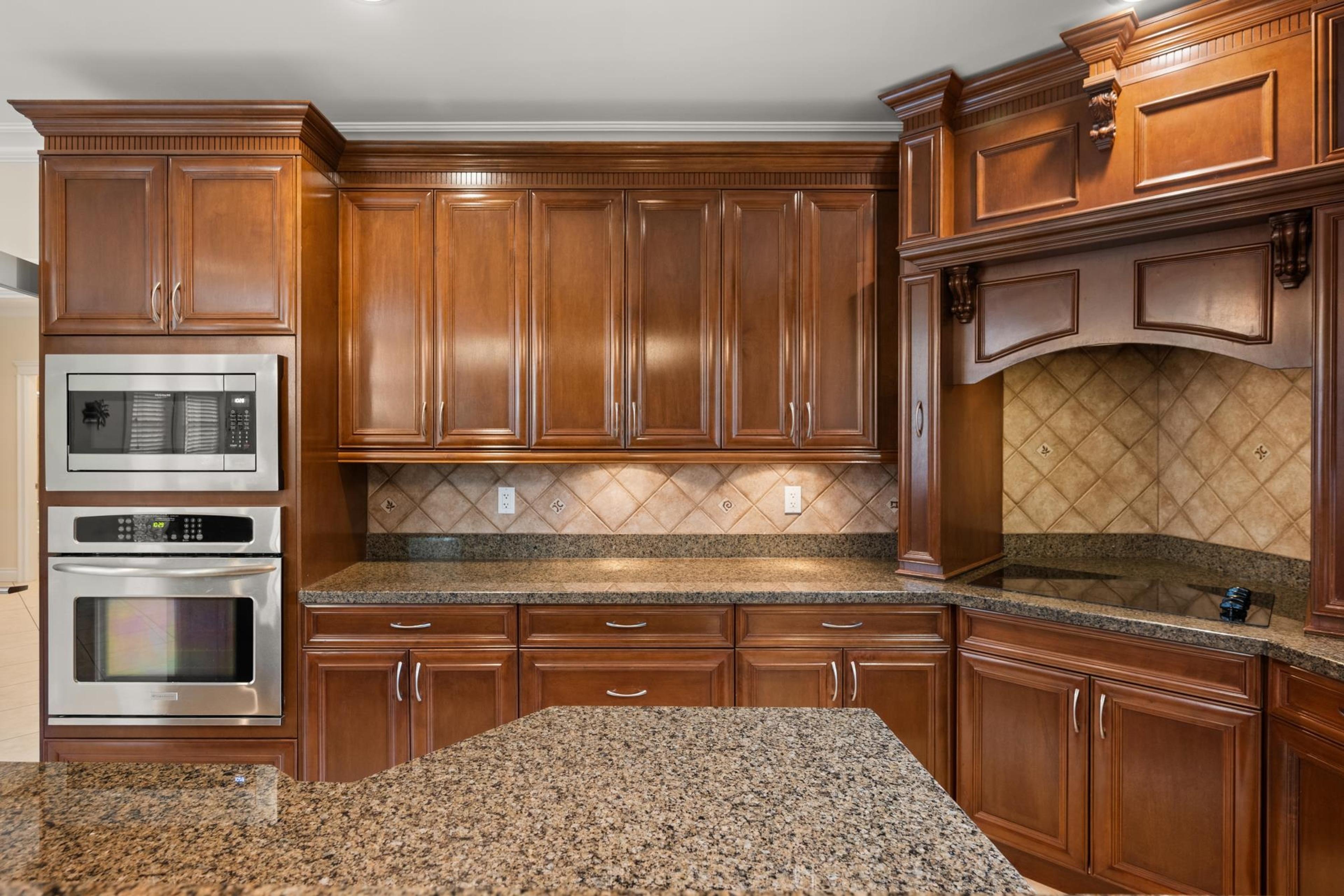 16416 92A AVENUE - 13