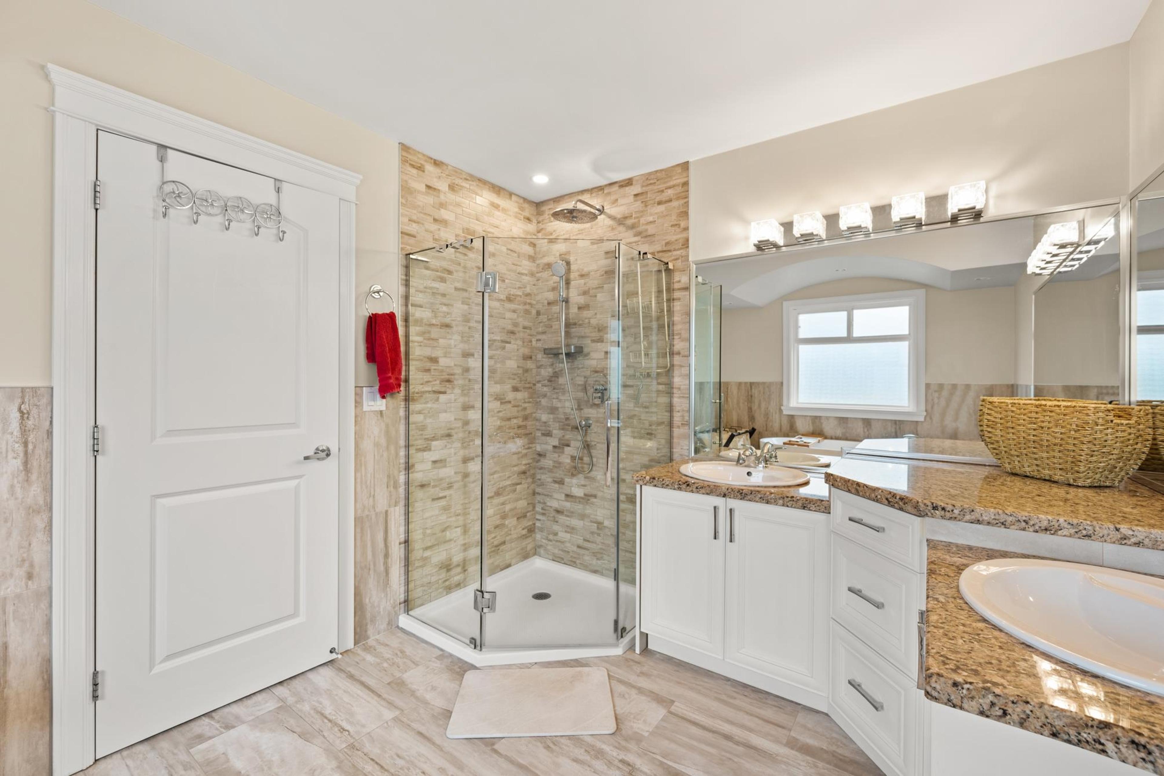 16416 92A AVENUE - 22