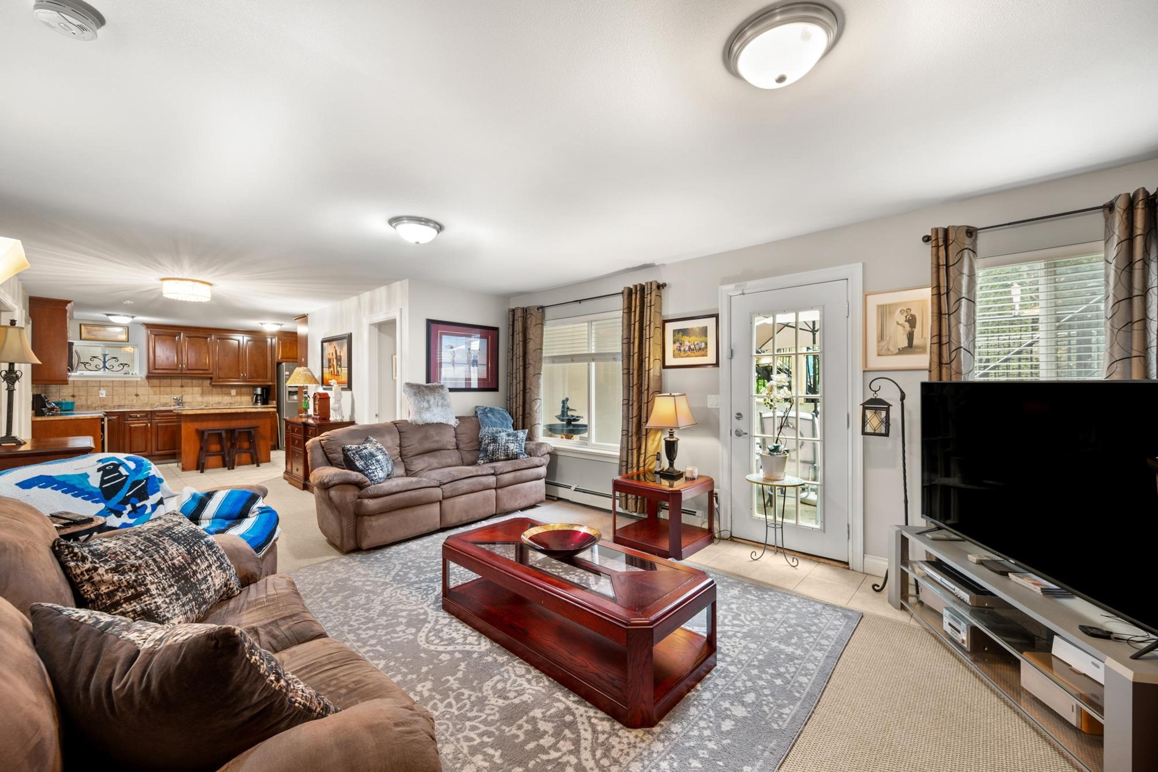 16416 92A AVENUE - 28