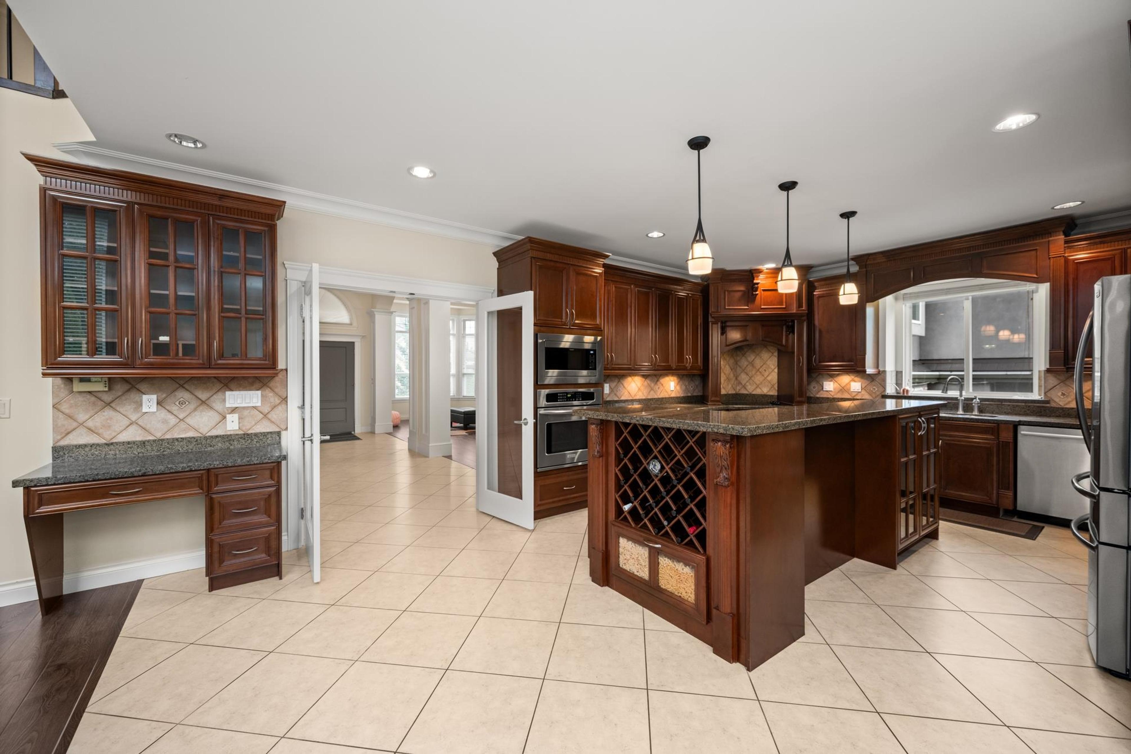 16416 92A AVENUE - 9